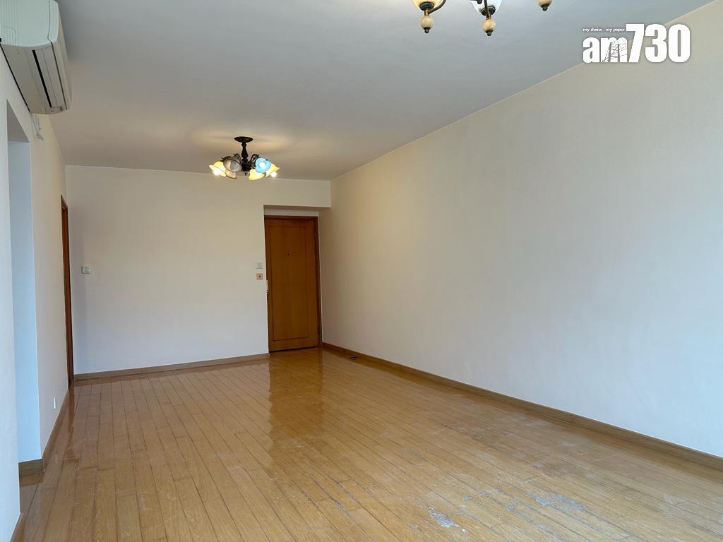 放盤兩年半劈價24%!外區客1398萬入手藍灣半島三房套「樓王」(多圖)|二手樓成交