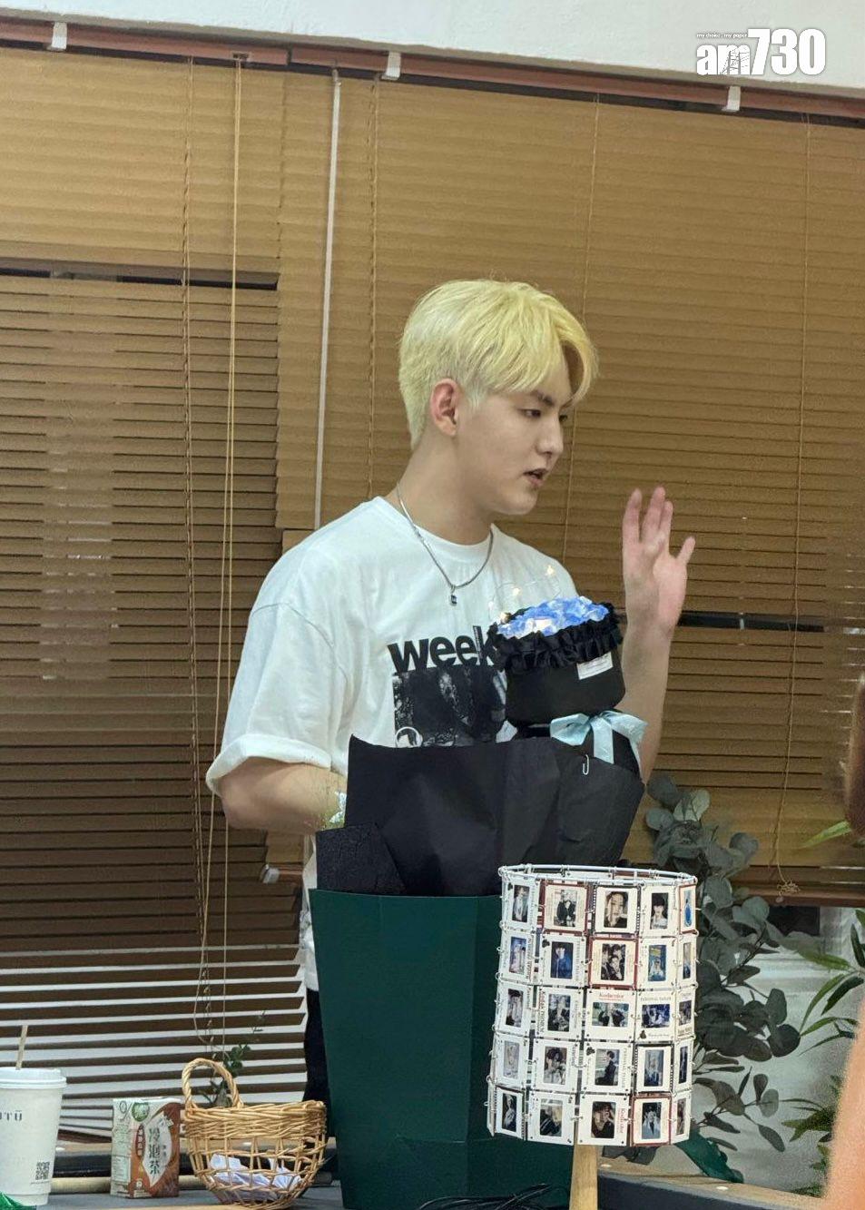 粉絲活動最後改到觀塘區的party room舉行,金東彬在晚上9時許終於出現。