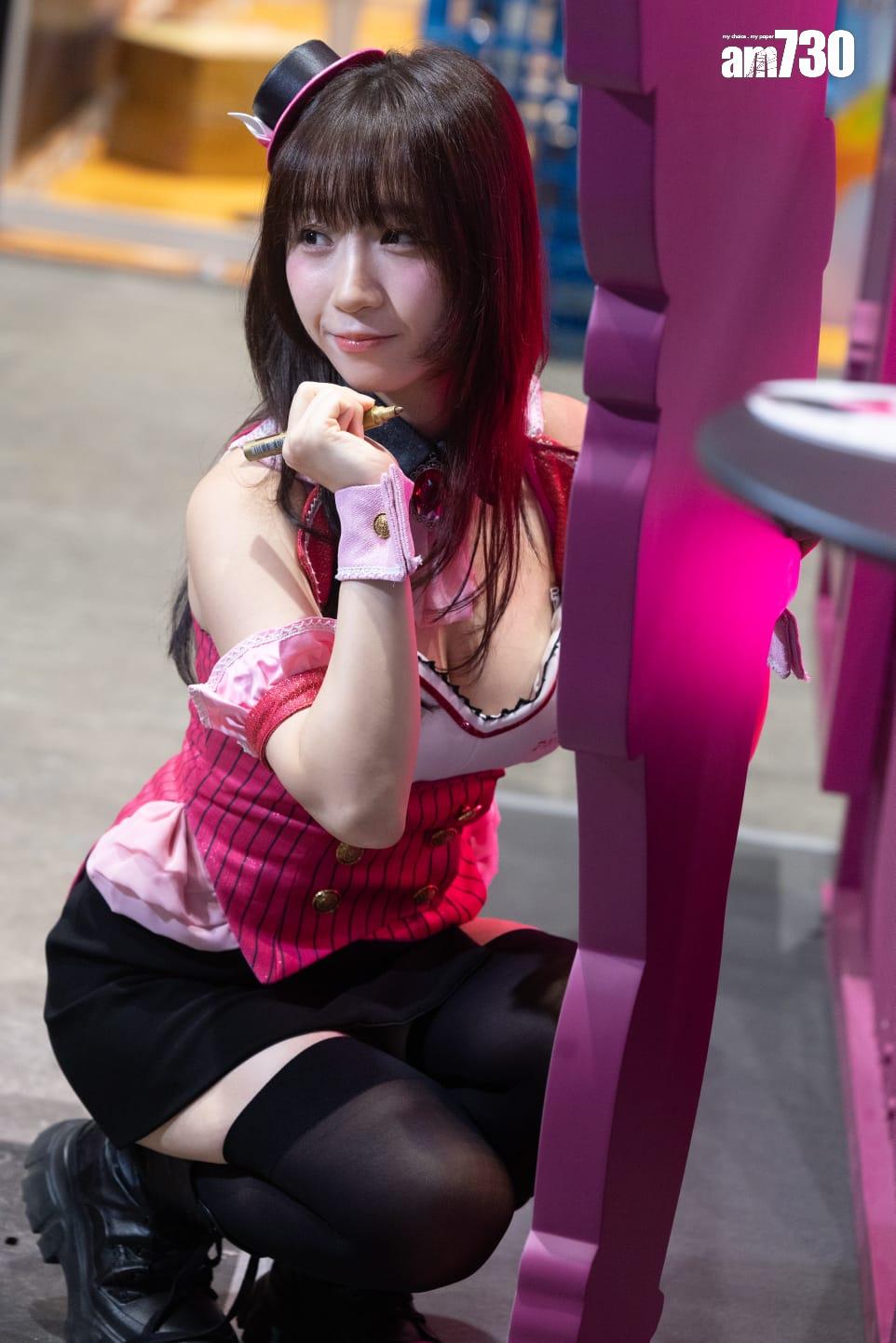 日本人氣Cosplayer伊織萌突襲會展。 (蘇文傑攝)