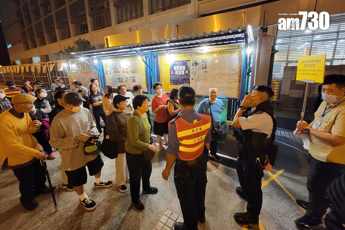 2023年區議會選舉日,電子選民登記冊系統晚上發生故障。(資料圖片/林俊源攝)