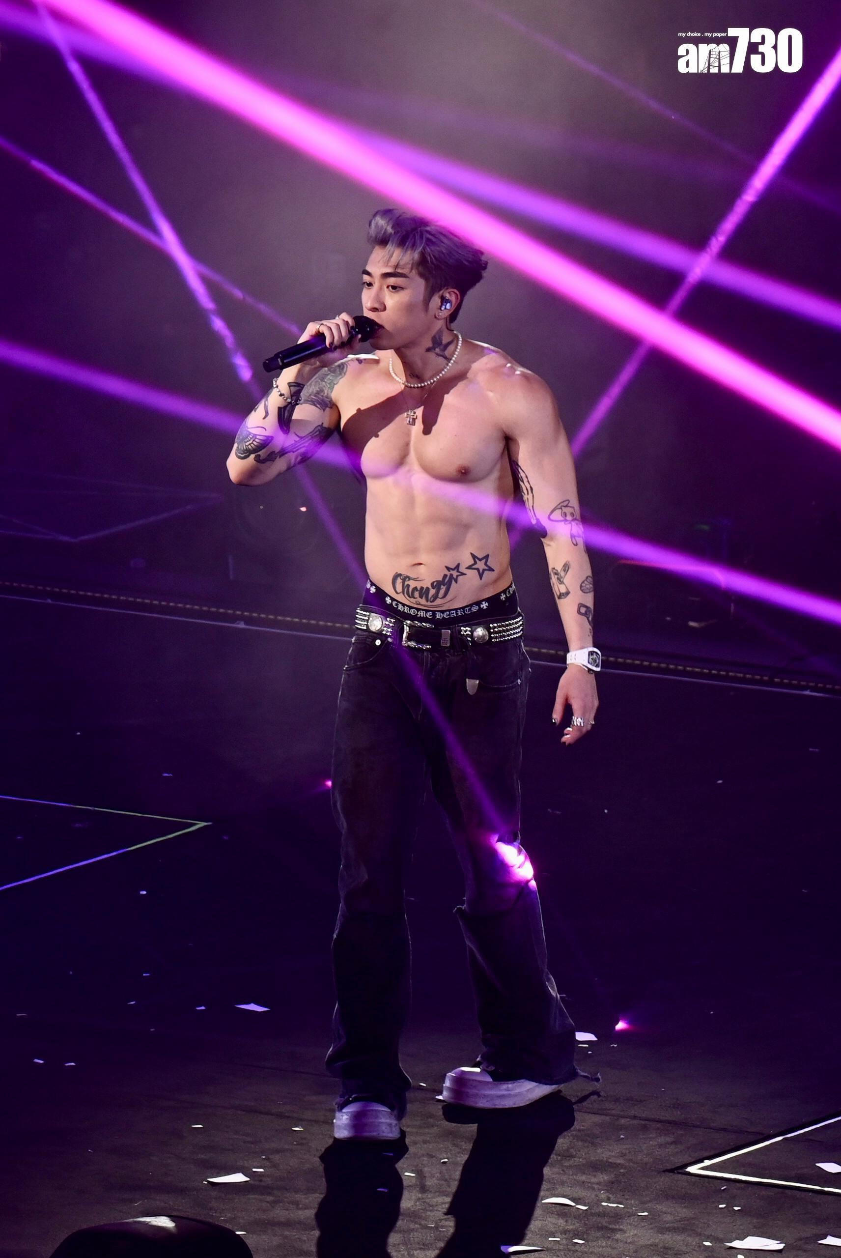 Tyson Yoshi演唱會後半部均赤膊上陣。 (娛樂組攝)