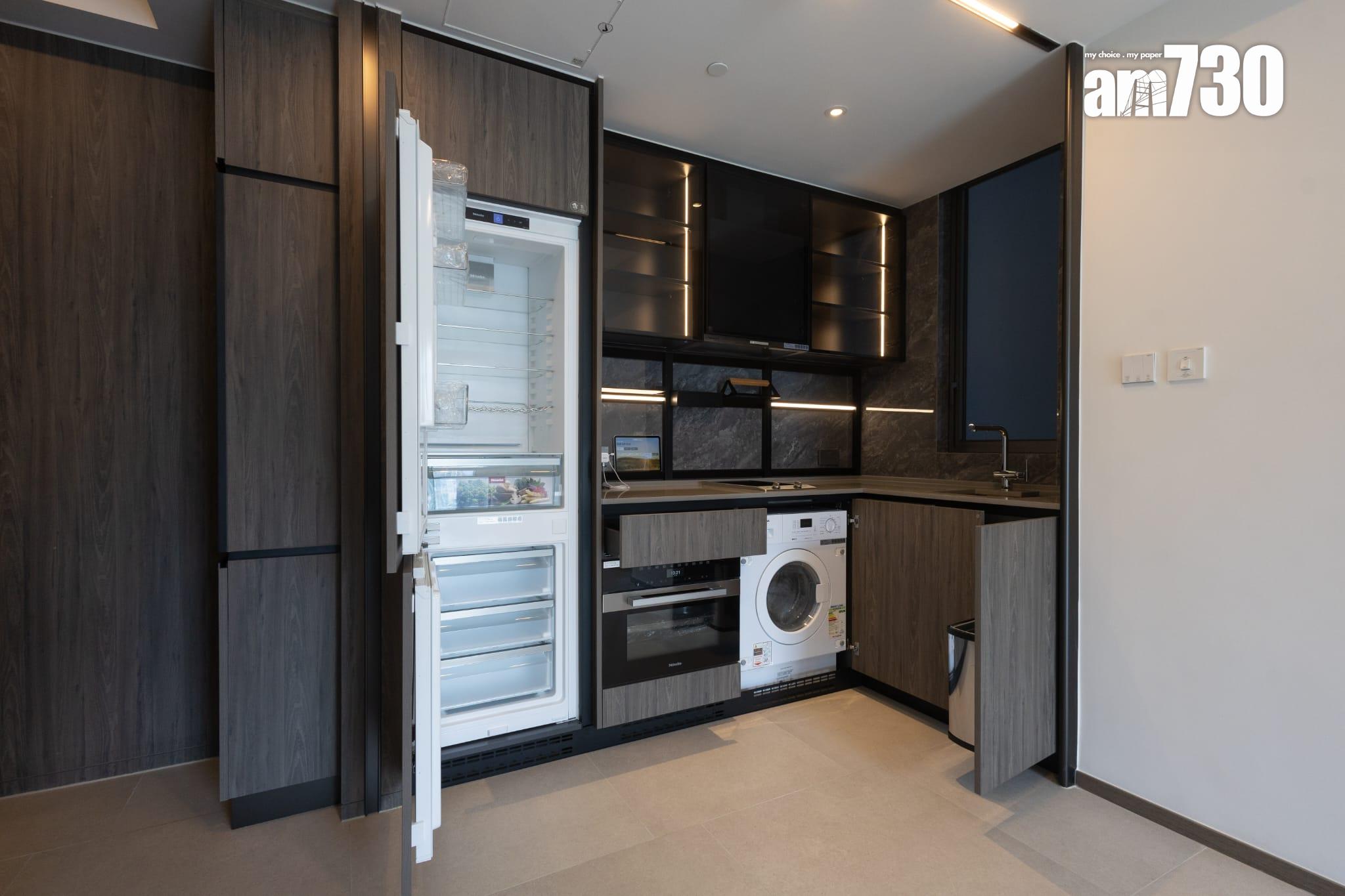 天璽.天示範單位|分層戶面積最大四房 客飯廳極具空間感 眺望維港海景(多圖有片)|啟德新盤