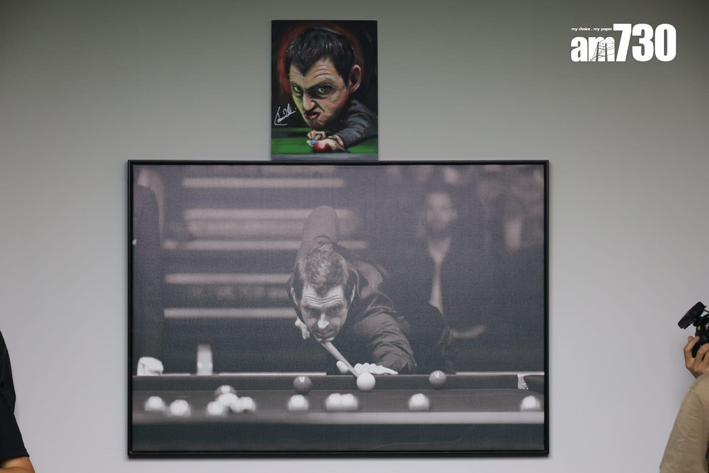 奧蘇利雲(Ronnie O'Sullivan)親臨「JJ8 香港中八桌球俱樂部」開幕禮。(林俊源攝)