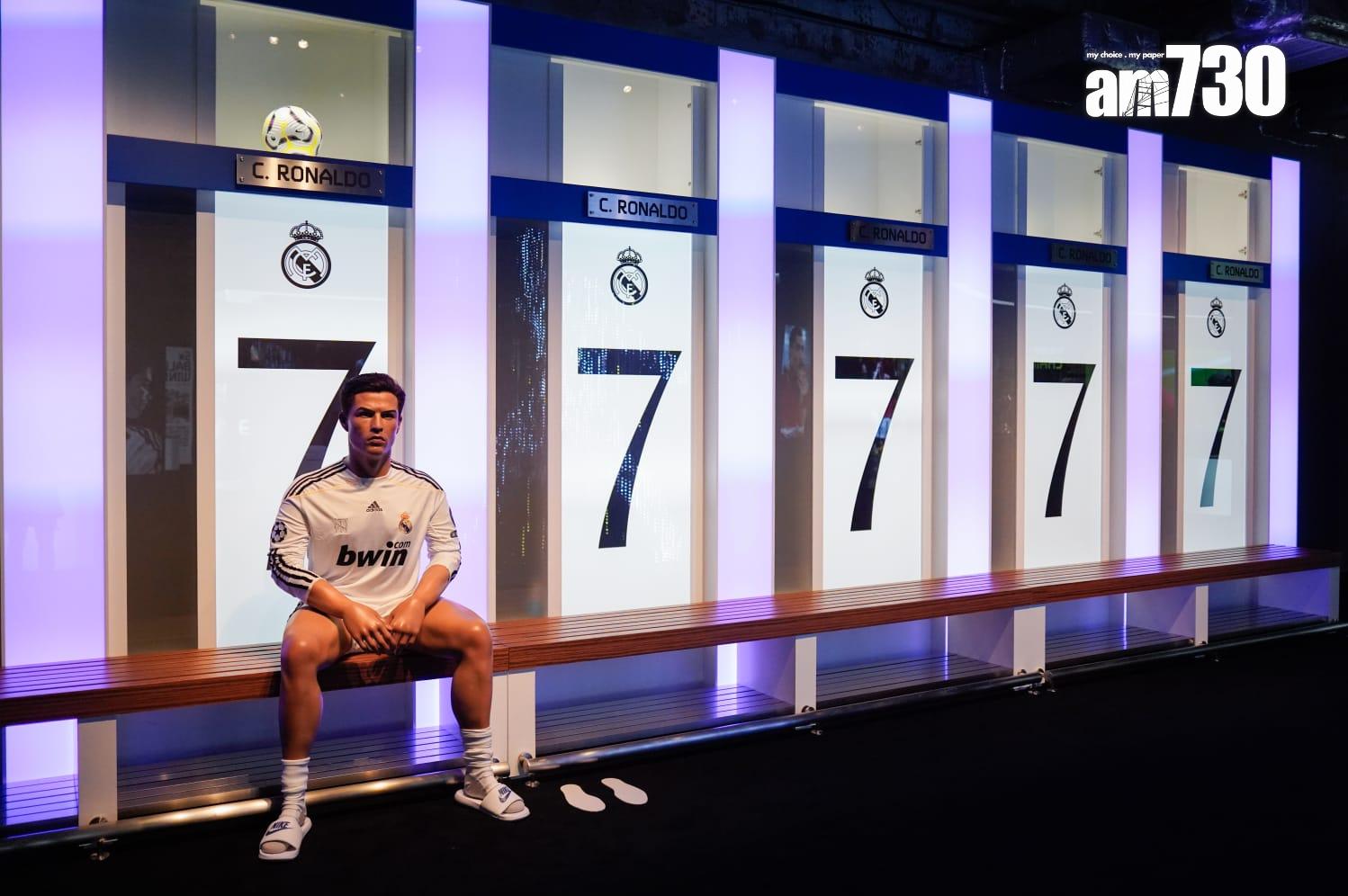 館內另設真人1:1比例雕像,讓訪客能夠與巨星同框合影。(周令知攝)