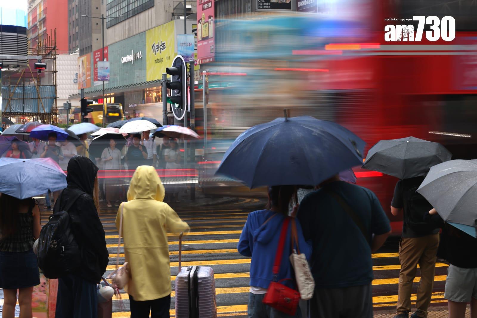 天氣持續不穩,教育局宣布明日停課。(林俊源攝)