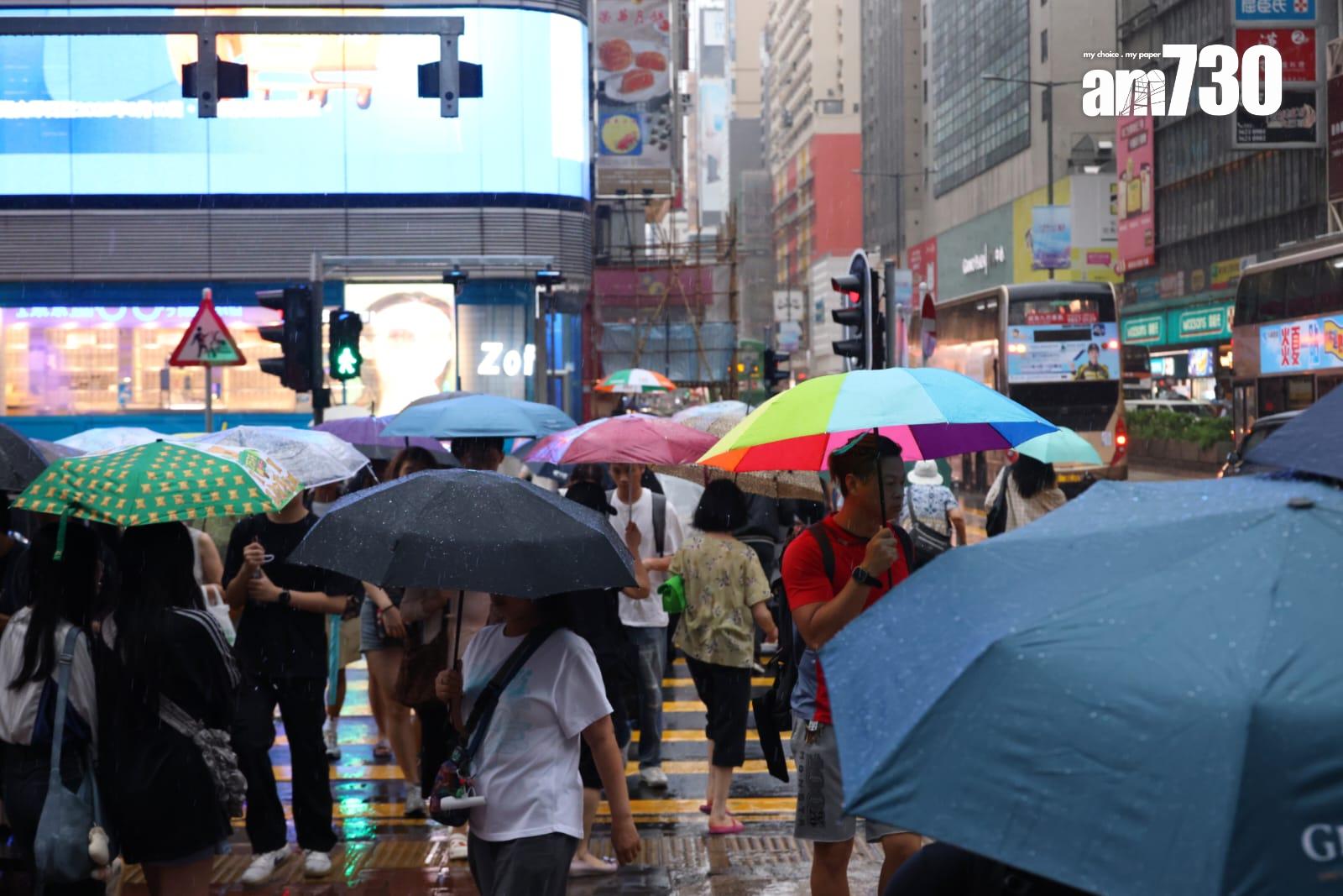 天氣持續不穩,教育局宣布明日停課。(林俊源攝)