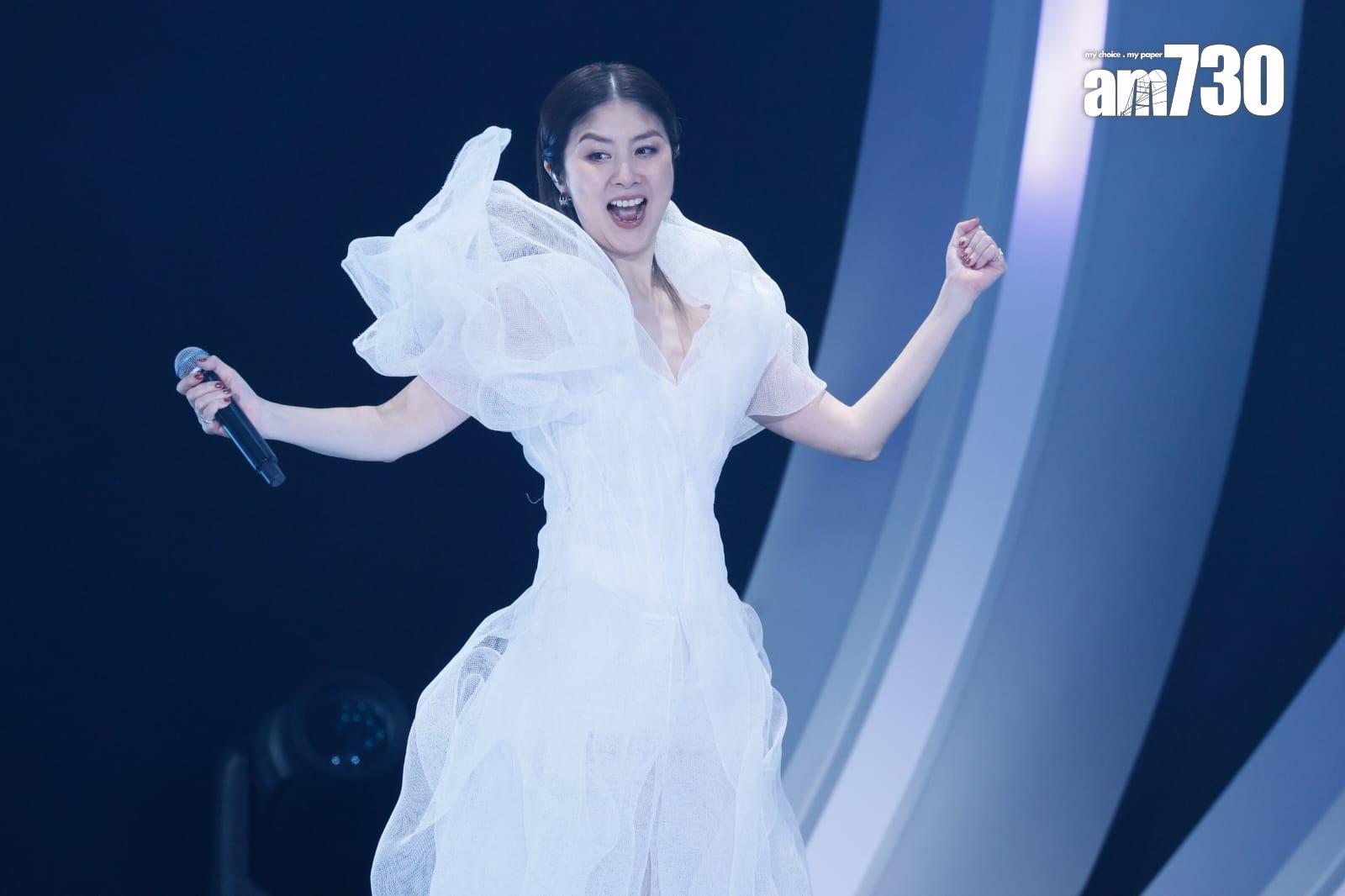 Kelly昨晚(27日)於紅館舉行《陳慧琳Season 2 萬人結界演唱會》尾場,請來草蜢擔任嘉賓,炸爆舞台。(蘇文傑攝)