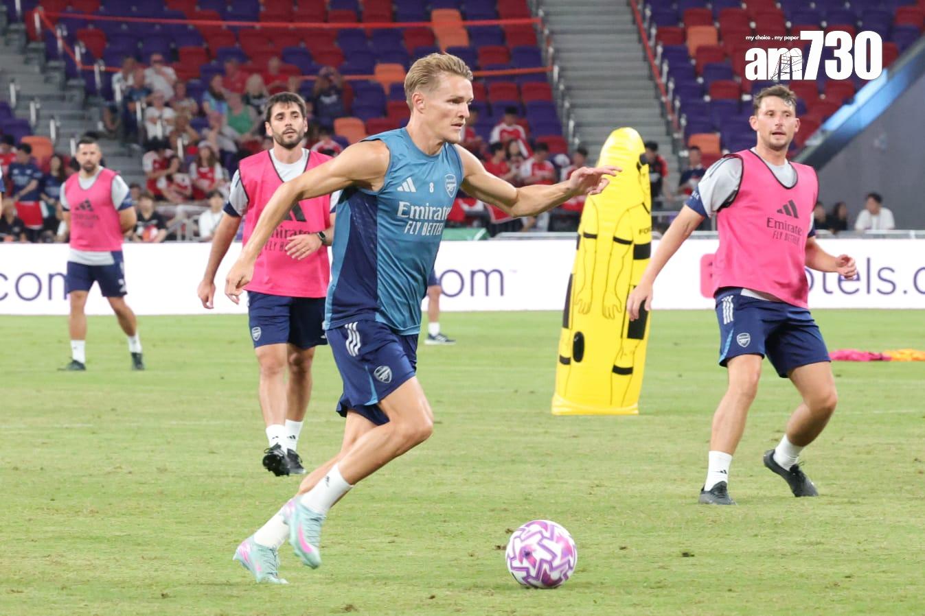 阿仙奴在啟德公開操練。(吳康琦攝)