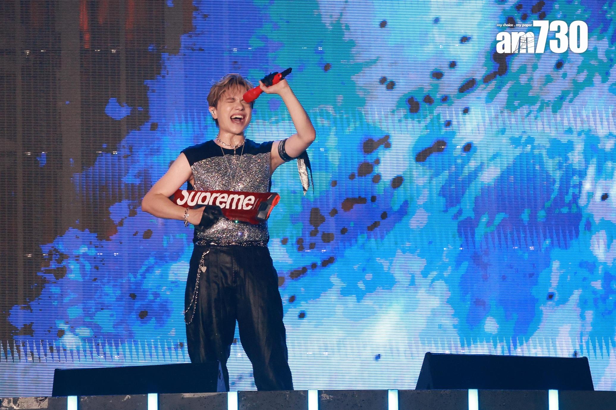 張敬軒現身澳門擔任「銀河幻影狂野派對」表演嘉賓,出動私伴水槍。(娛樂組攝)