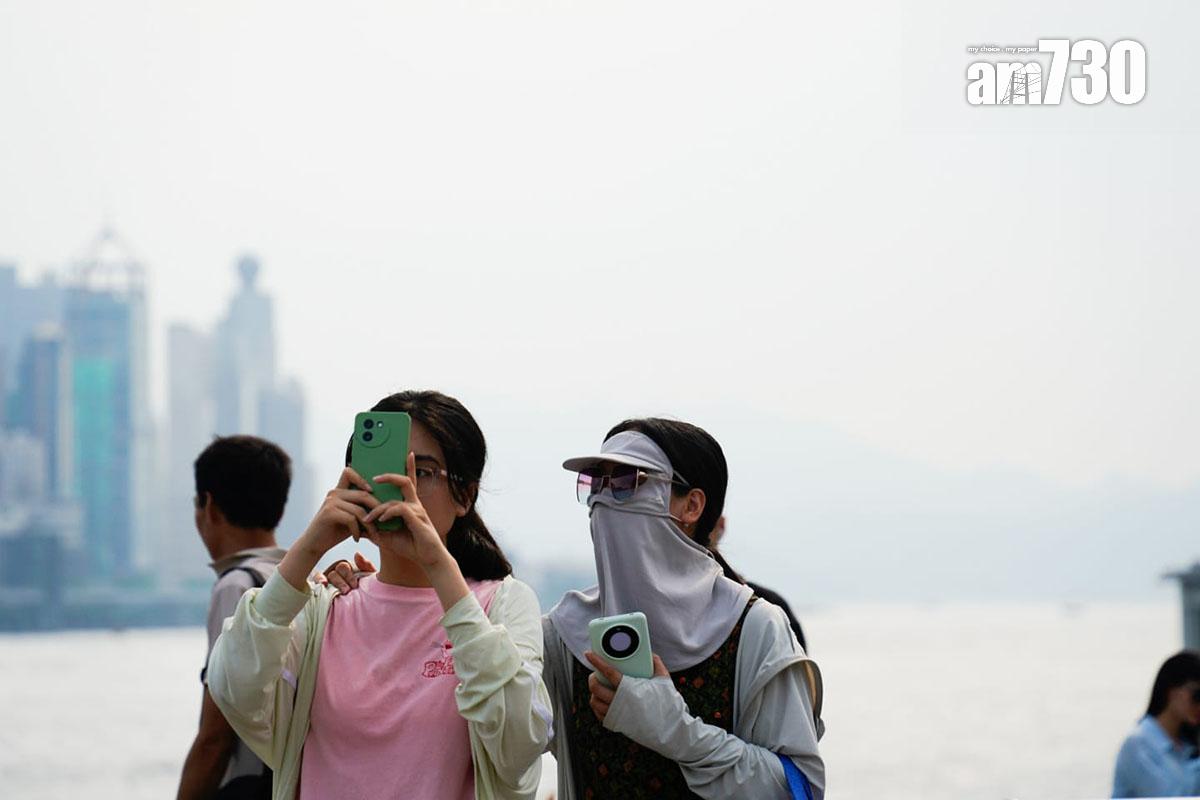 本港天氣持續酷熱。(資料圖片/周令知攝)