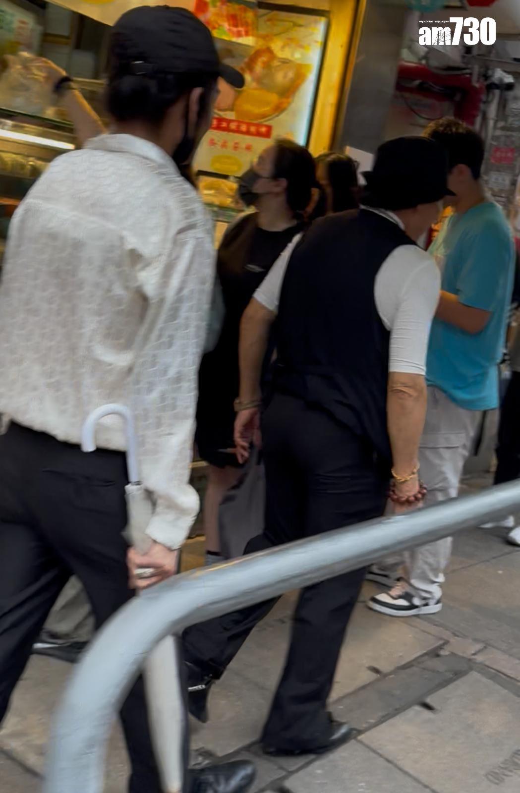 八両金健步如飛,一度拋離八両仔。 (娛樂組攝)