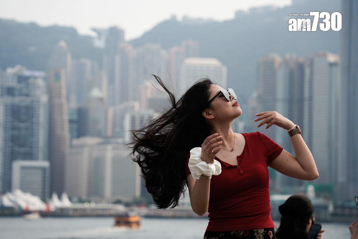 本港天氣持續酷熱。(資料圖片/周令知攝)