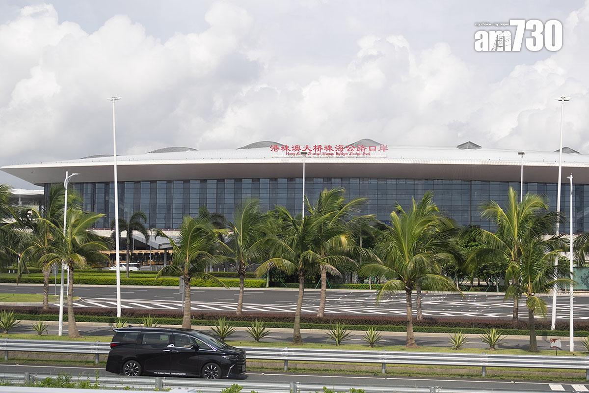 「粵車南下」計劃的廣東省私家車,需要取道港珠澳大橋往返香港。(資料圖片)