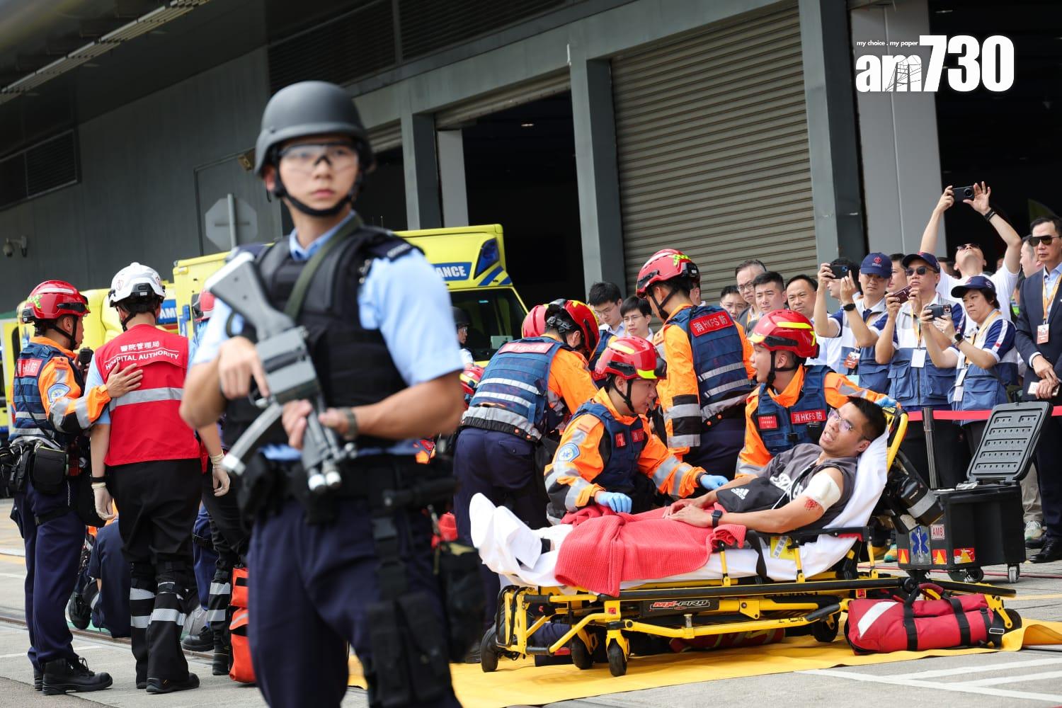 跨部門反恐演習在啟德郵輪碼頭進行,模擬恐怖分子乘郵輪到港襲擊(吳康琦攝)