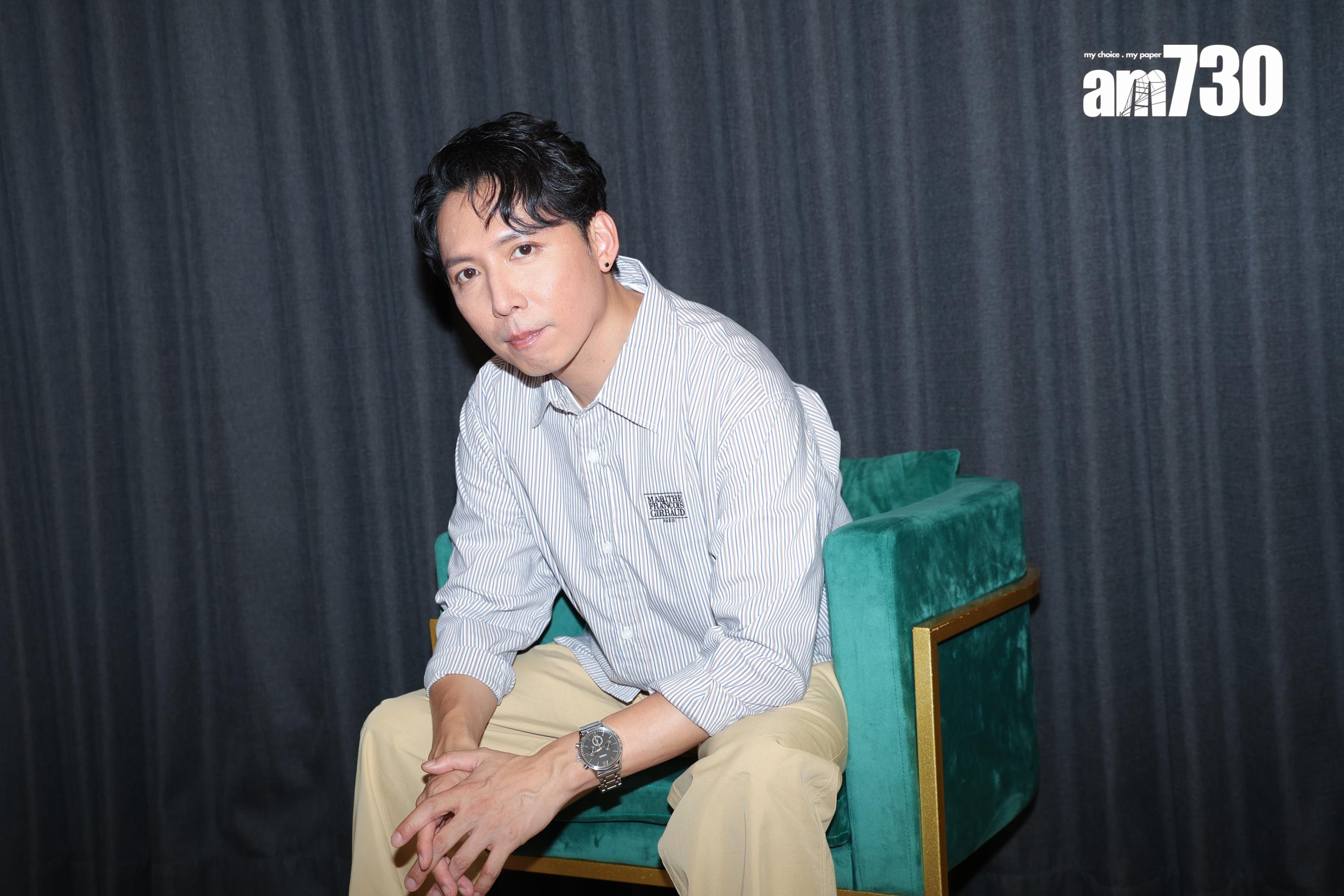 陳子豐在《社畜再培訓先導計劃》擔做到「滑牙」的old seafood。(吳康琦攝)