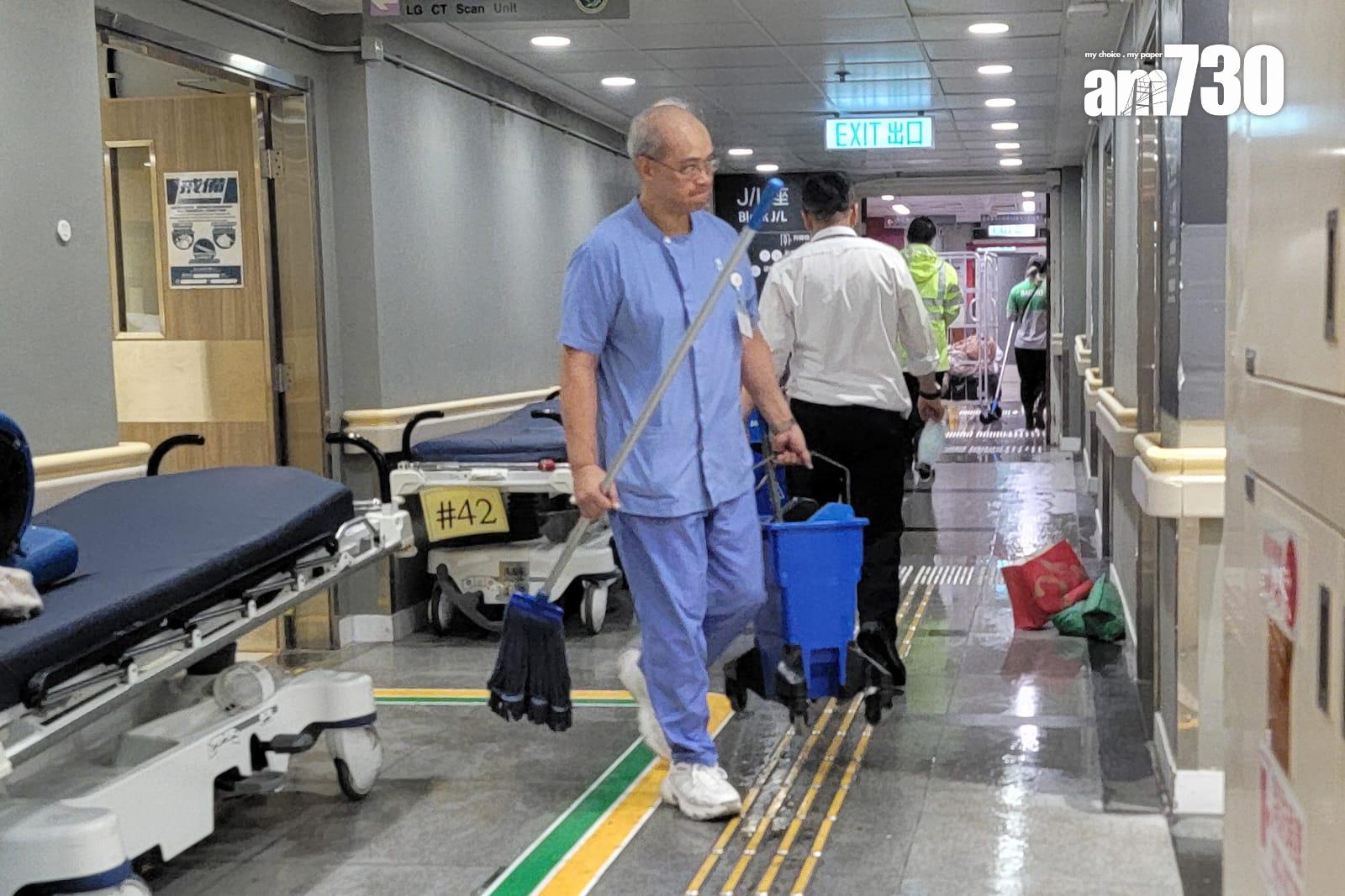 黑雨下瑪麗醫院嚴重水浸影響服務(吳康琦攝)