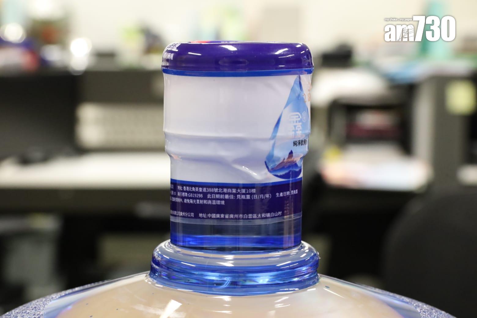 立法會秘書處確認7月底起跟隨政府採購「鑫樂觀音山」飲用水。(鍾式明攝)