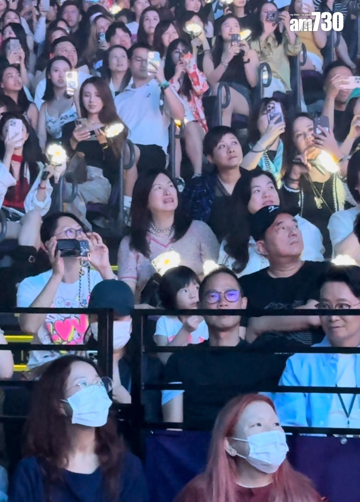 呂方一家三口現身GD演唱會。 (娛樂組攝)