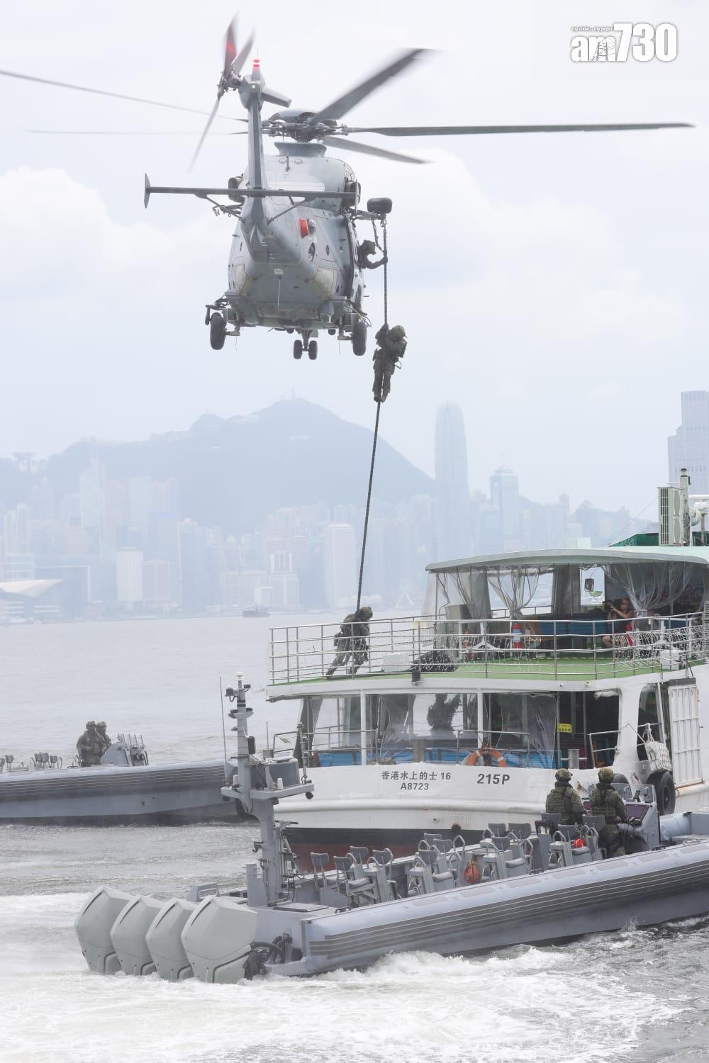 跨部門反恐演習在啟德郵輪碼頭進行,模擬恐怖分子乘郵輪到港襲擊(吳康琦攝)