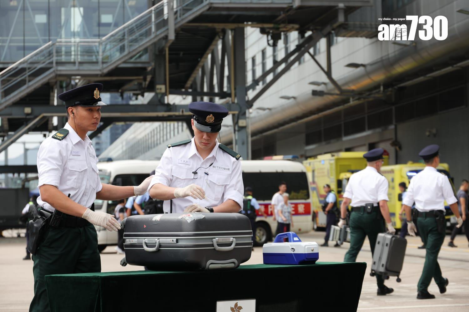 跨部門反恐演習在啟德郵輪碼頭進行,模擬恐怖分子乘郵輪到港襲擊(吳康琦攝)