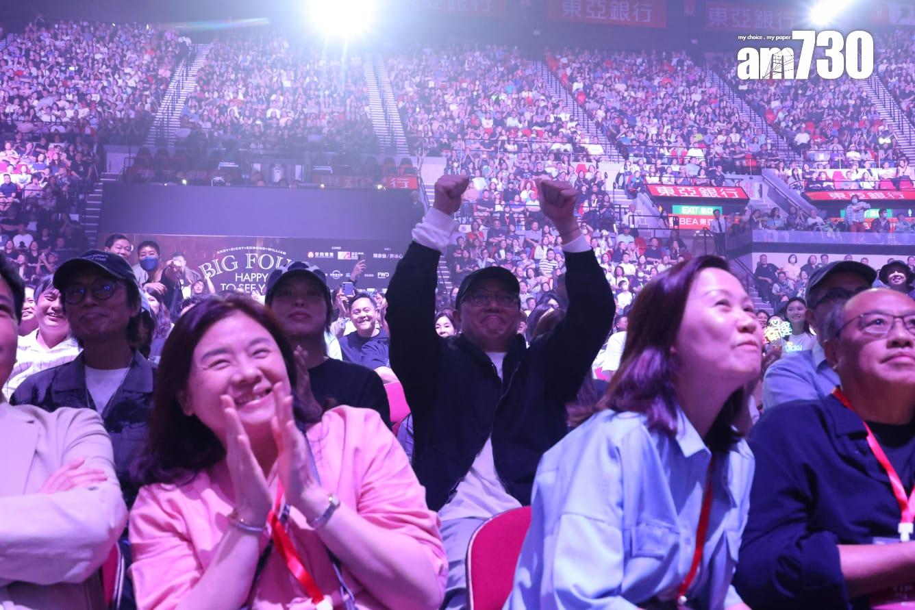 張衞健今次在BIG FOUR演唱會特別用心唱《身體健康》,獲Eason舉行雙手俾like。(林俊源攝)