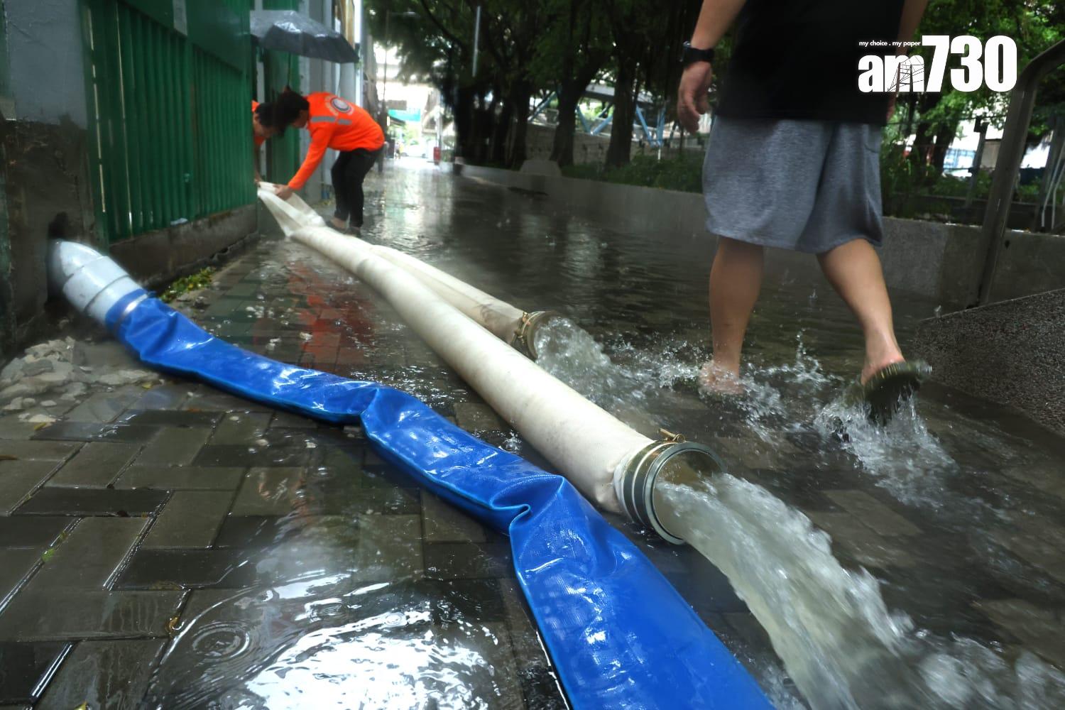 天文台昨晨發出黑雨,持續近11小時,創出多項紀錄。(林俊源攝)