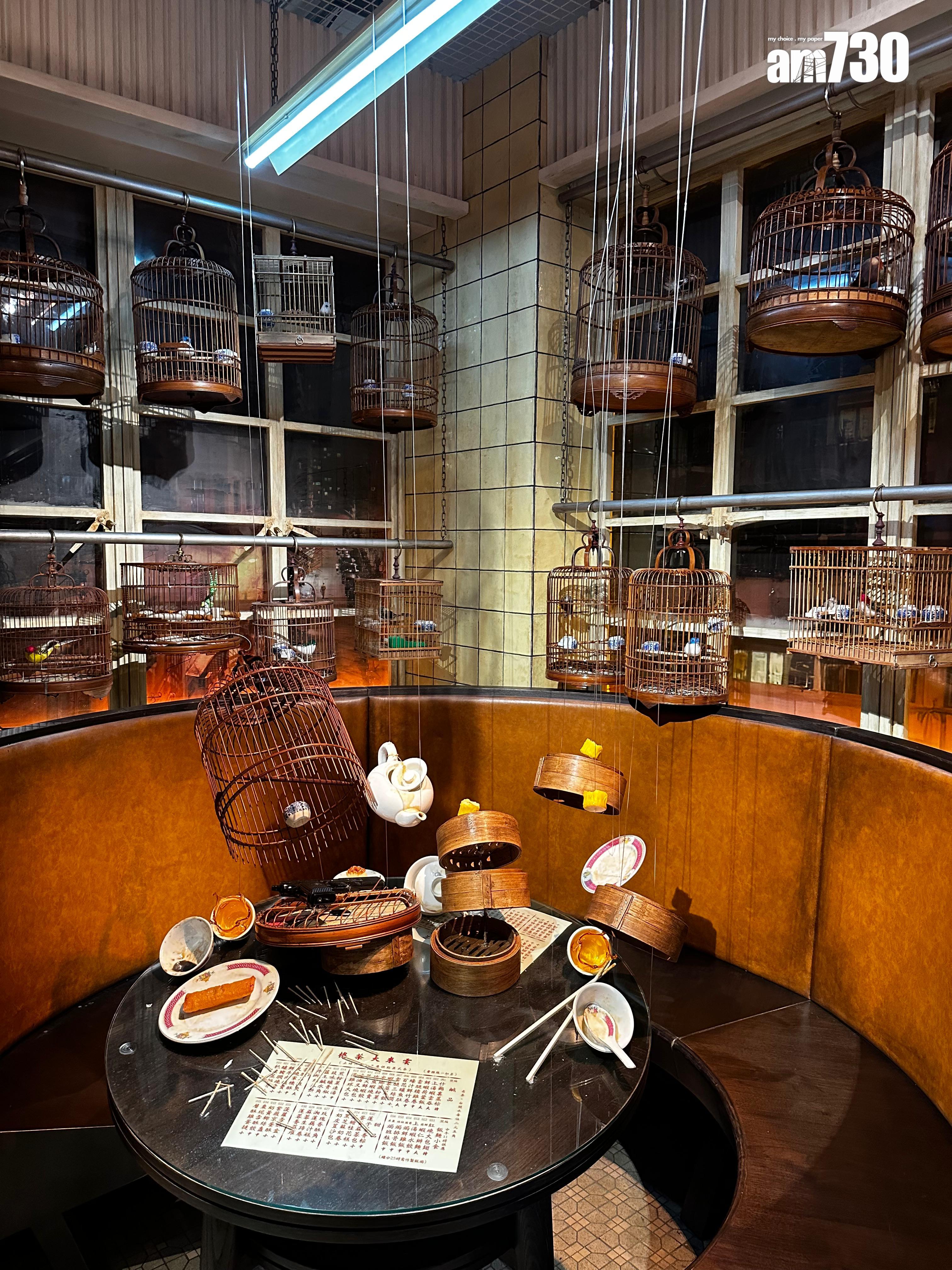 展览亦精准复刻了《辣手神探》电影开场,在云来大茶楼枪战的经典场面。