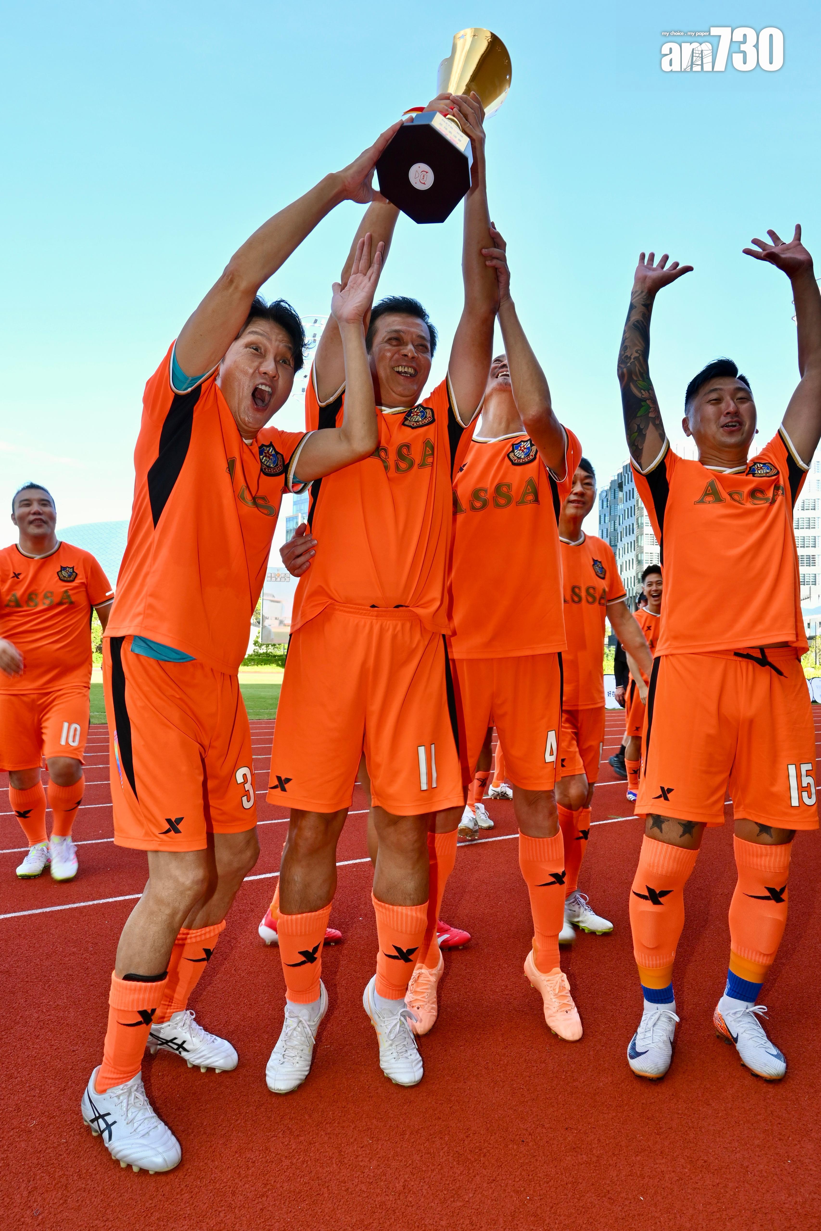 明星足球隊以2:1贏得比賽。(娛樂組攝)