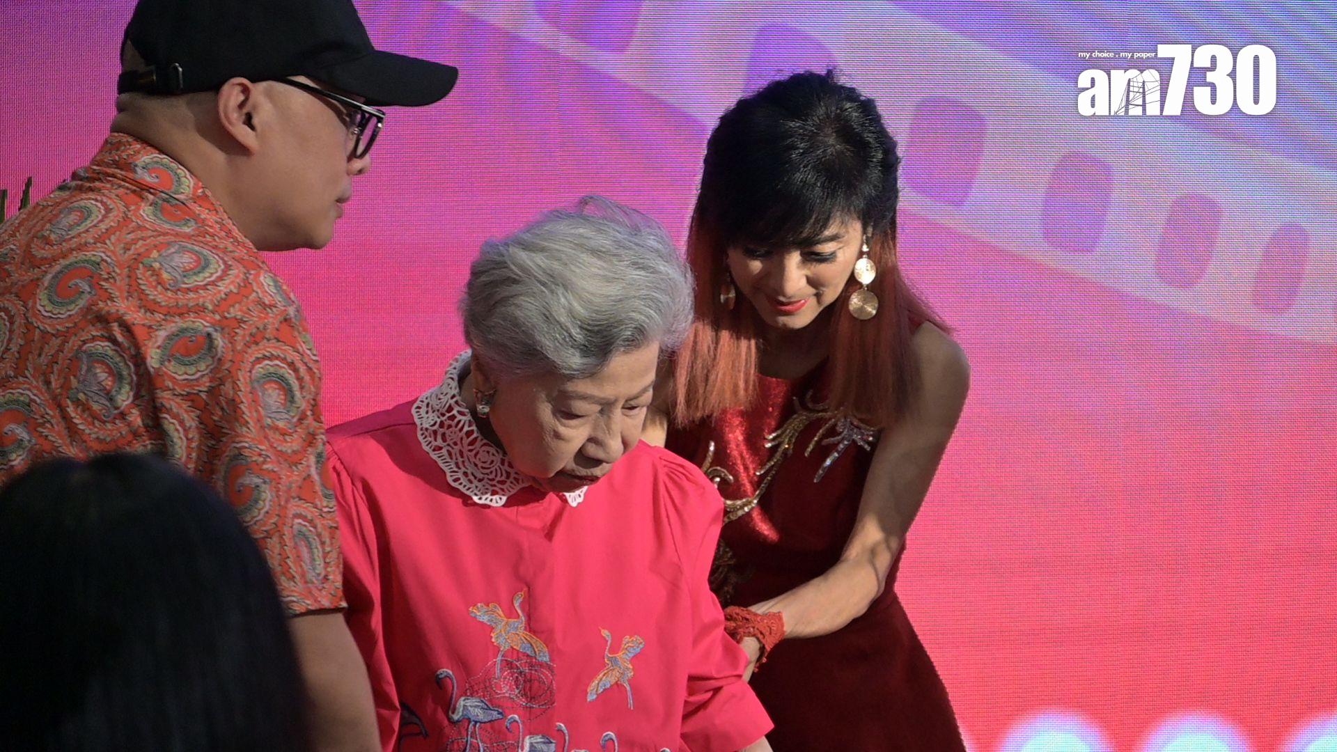 米雪對羅蘭姐非常照顧。(娛樂組攝)