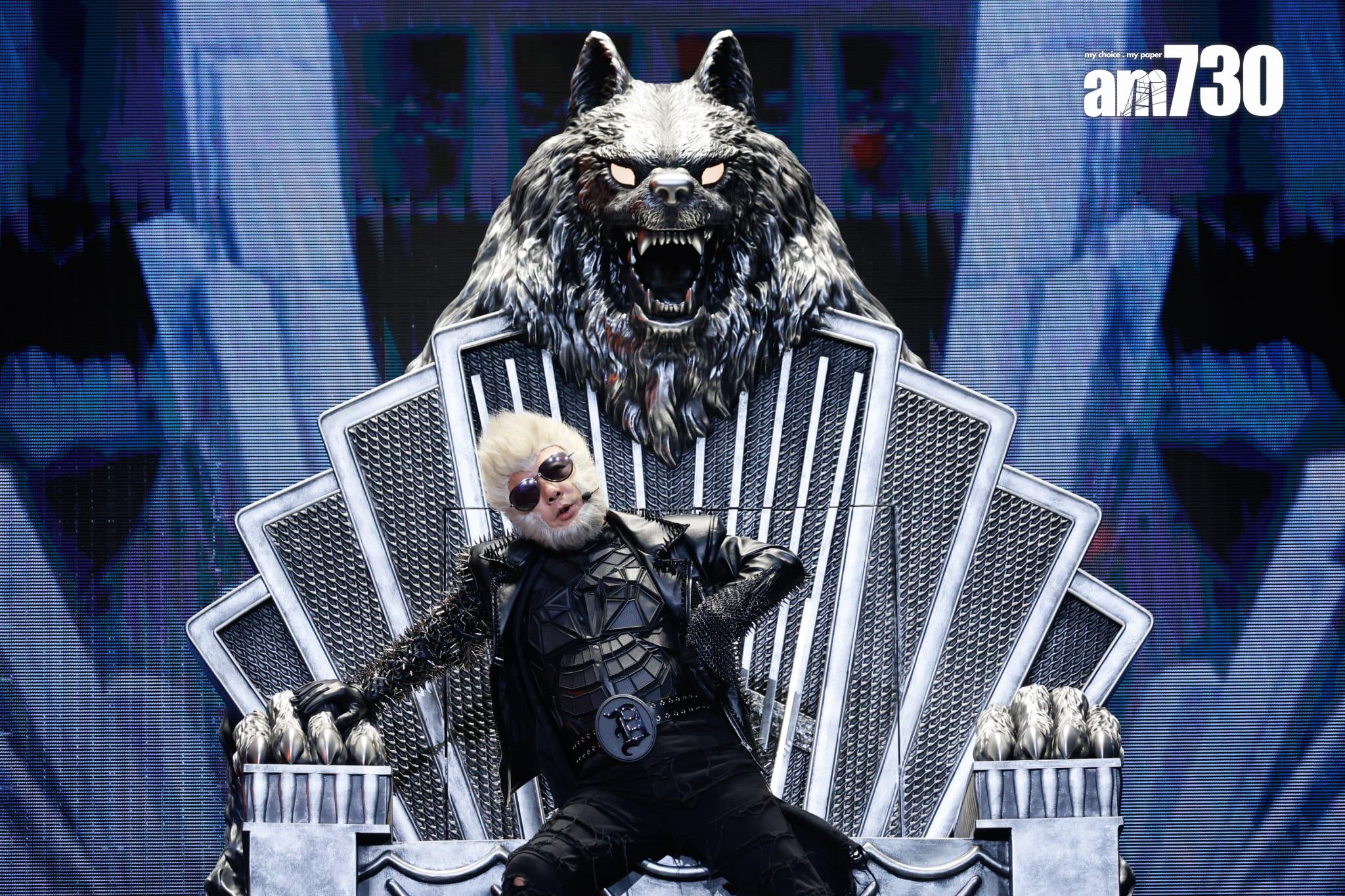 張衛健就化身「黑悟空」上台唱出《天外有天》、《西遊記》及《高高在下》。(蘇文傑攝)