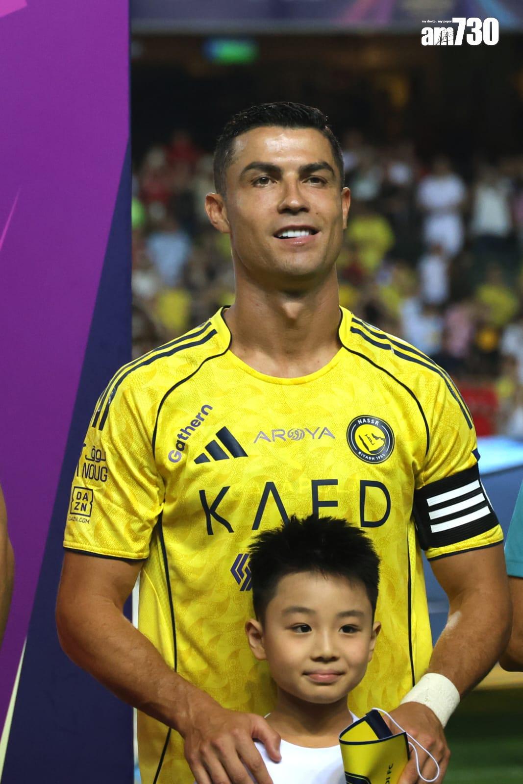 C朗代表艾納斯在大球場上陣。(林俊源攝)