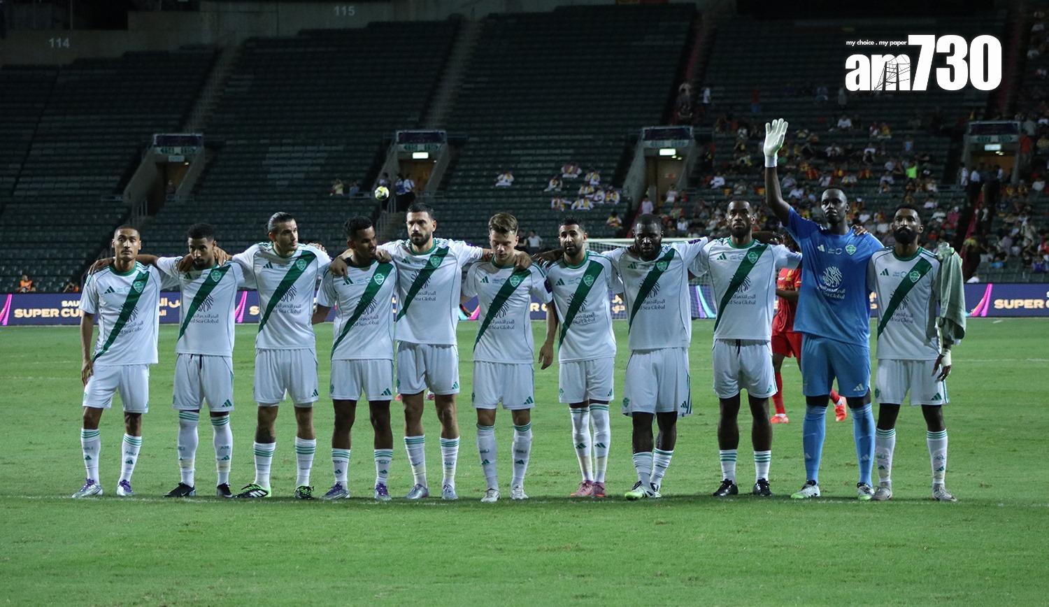 吉達艾阿里球員賽前向球迷示意。(《am730》記者攝)