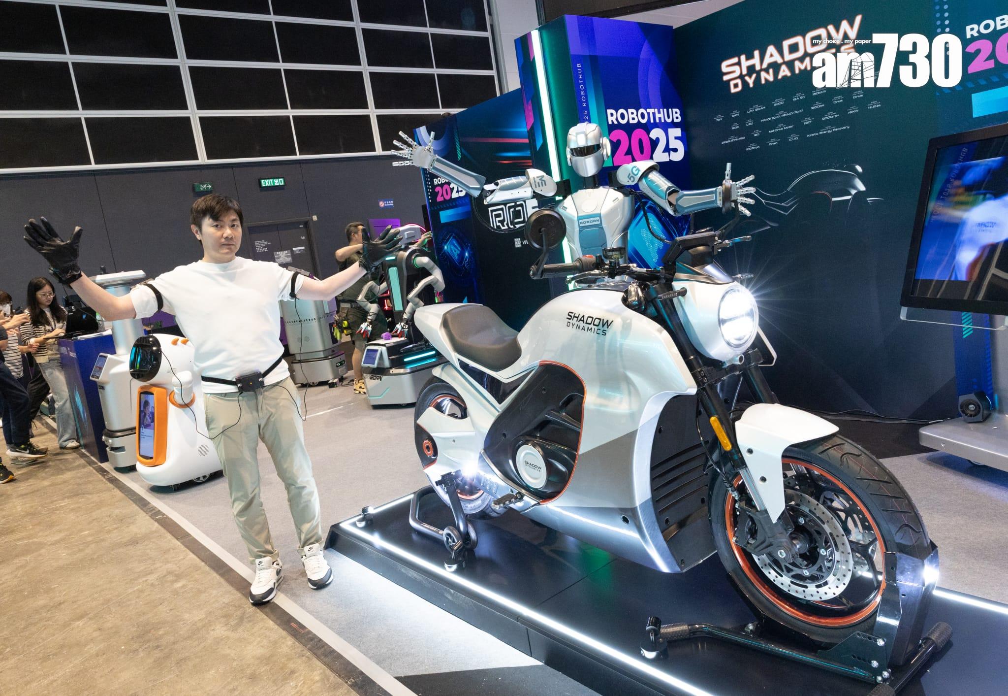 香港電腦通訊節明日開鑼 展商料「換機潮」助銷情 (蘇文傑攝)