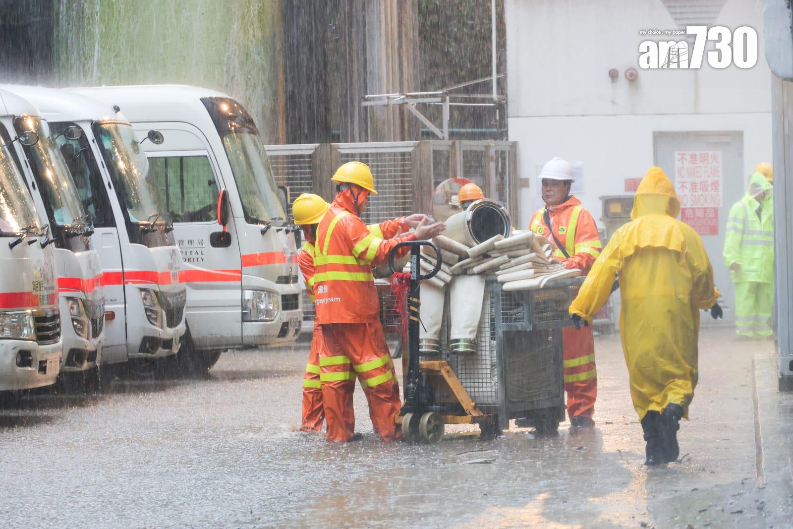 黑雨下瑪麗醫院嚴重水浸影響服務(吳康琦攝)