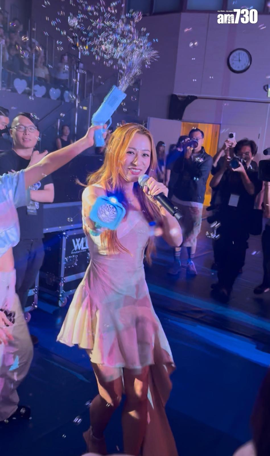 江若琳昨日(24日)於旺角麥花臣場館舉行《The Witness 心的見證演唱會2025》。(娛樂組攝)