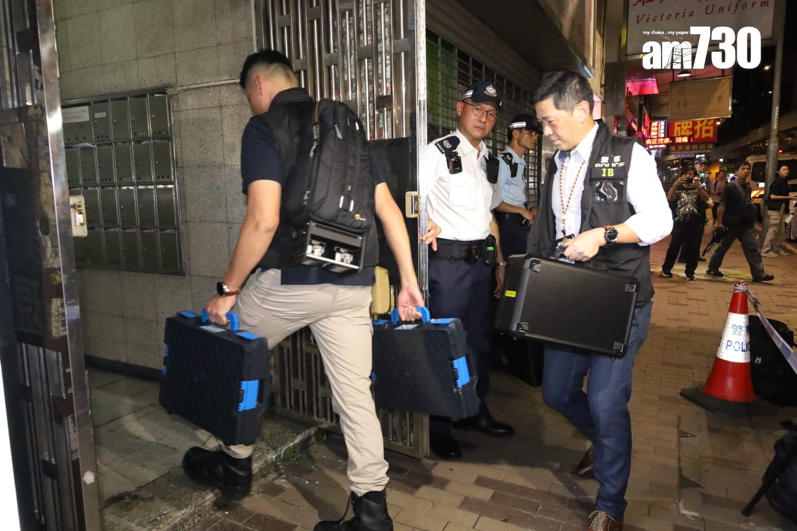 深水埗長沙灣道雙屍案。警方初步調查相信兩名死者是一對母子,85歲女死者的女兒涉嫌謀殺被捕。 (鍾式明攝)