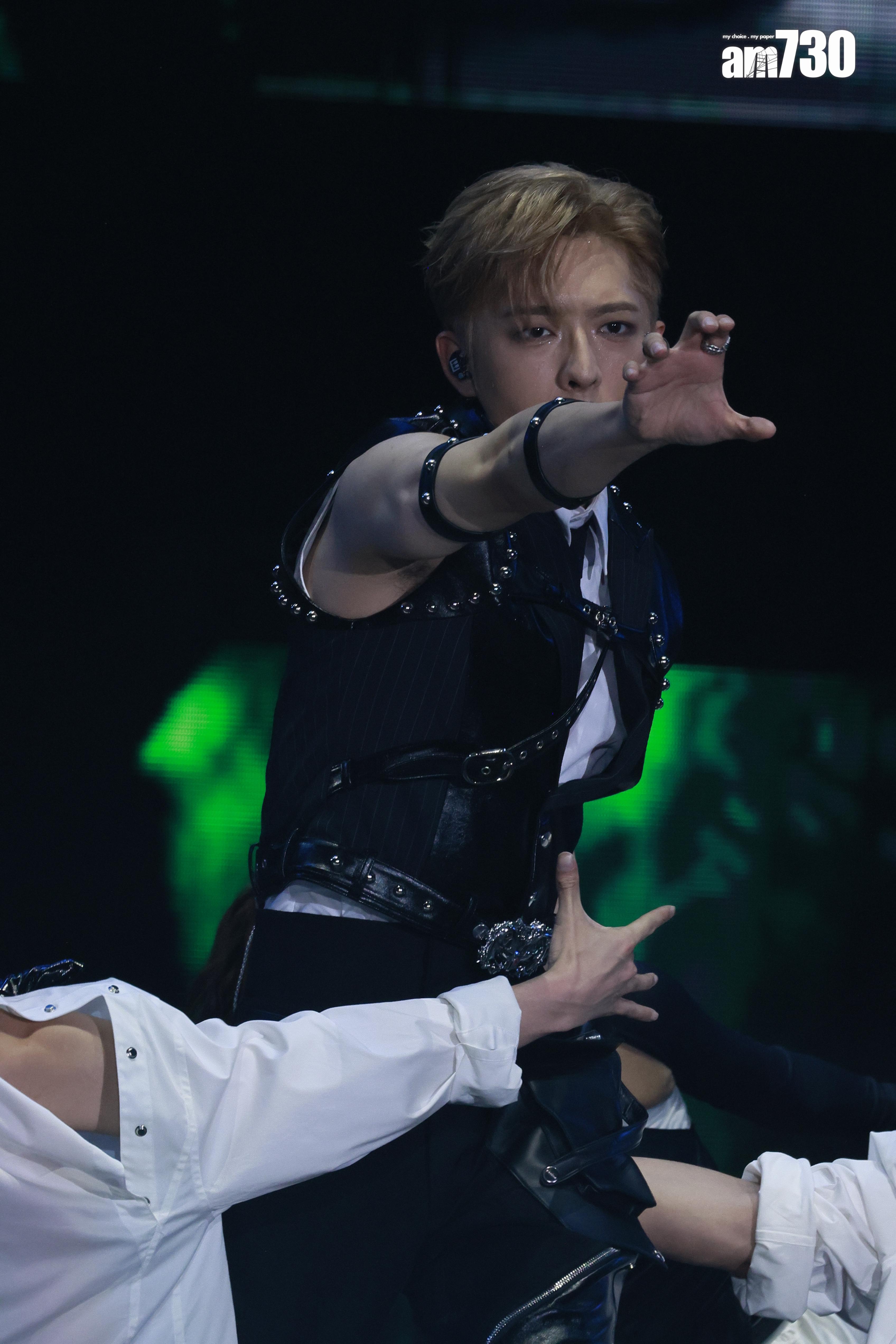 Edan在演唱會《EDAN LUI "e to E" LIVE 2025》,勁歌熱舞。(娛樂組攝)