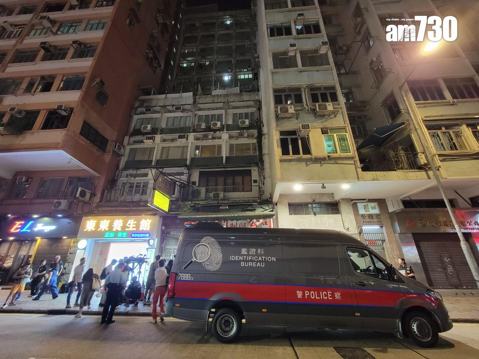 深水埗長沙灣道雙屍案。警方初步調查相信兩名死者是一對母子,85歲女死者的女兒涉嫌謀殺被捕。 (鍾式明攝)