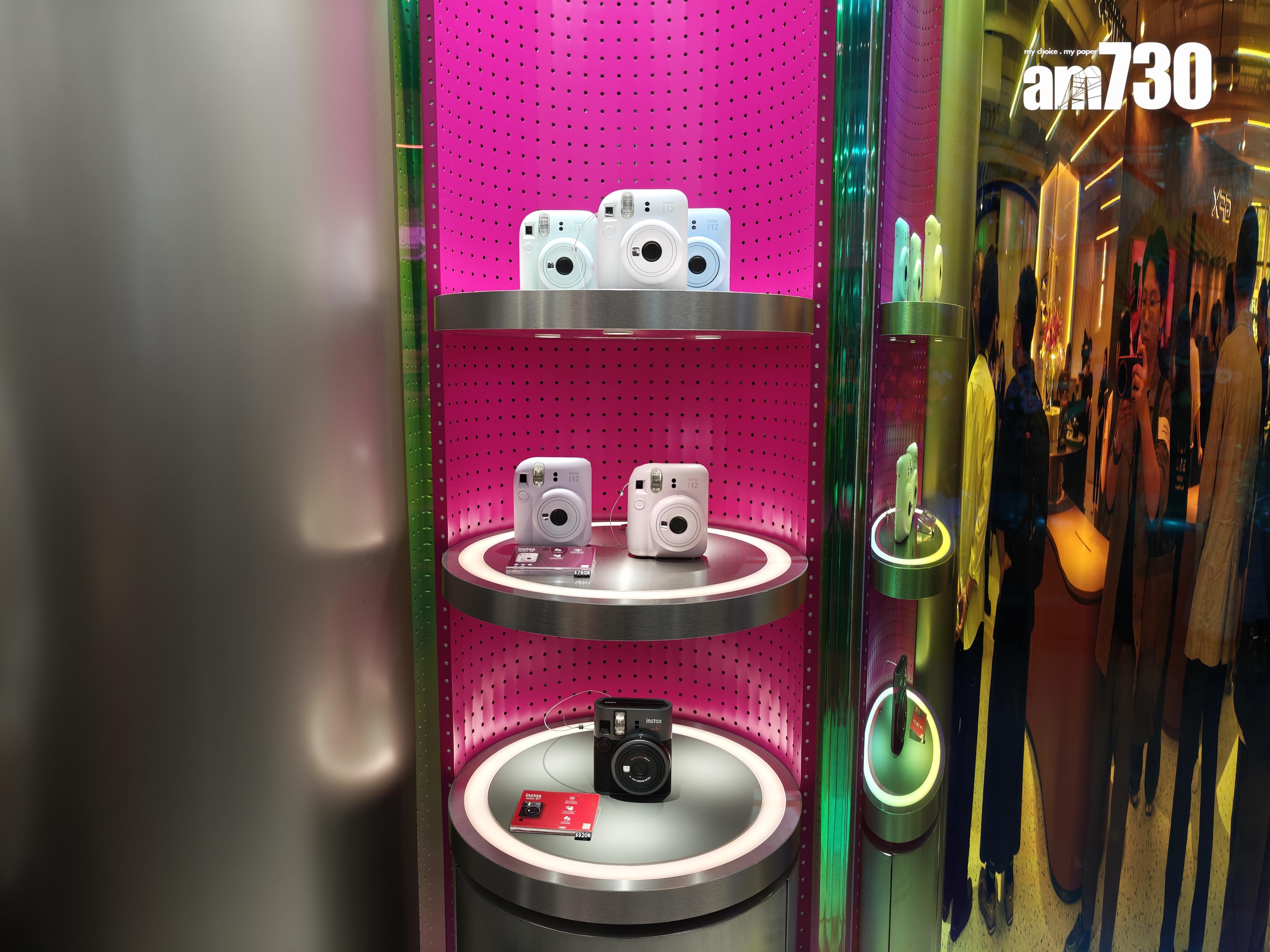 FUJIFILM instax專區有齊各型號。