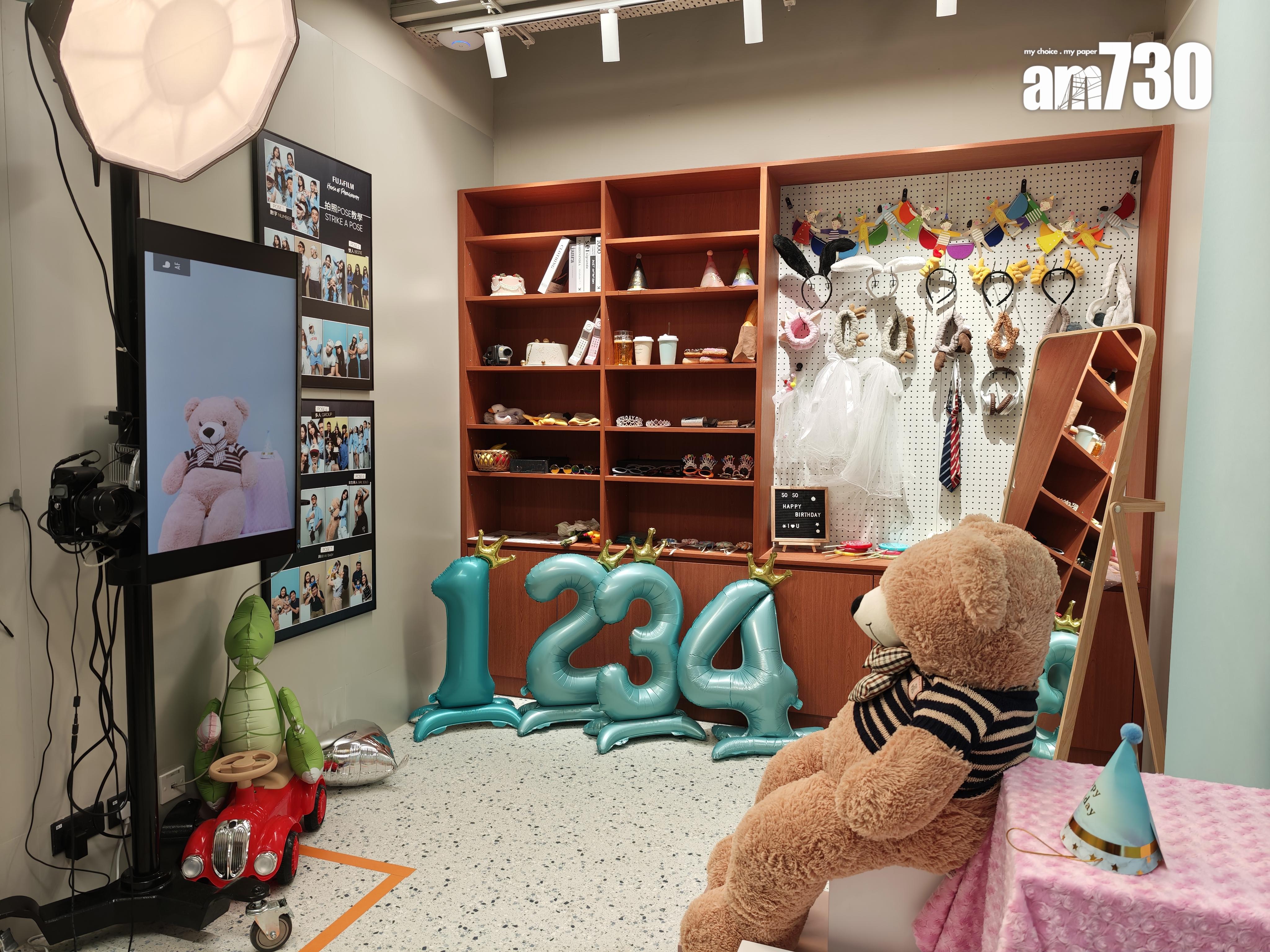 FUJIFILM House of Photography自助寫真館可以進行自拍。