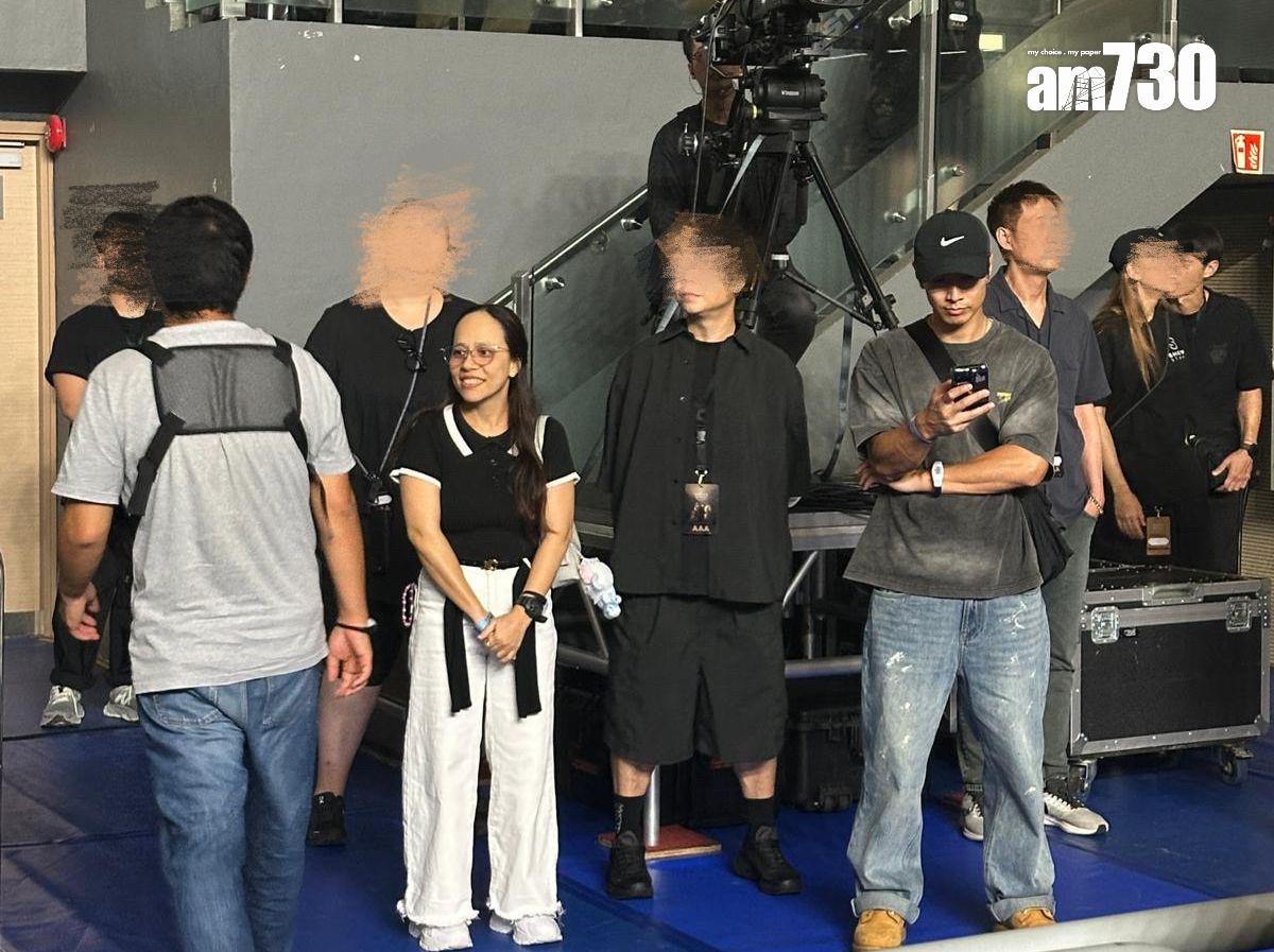 陳柏宇帶工人姐姐一齊睇SB19演唱會。 (娛樂組攝)