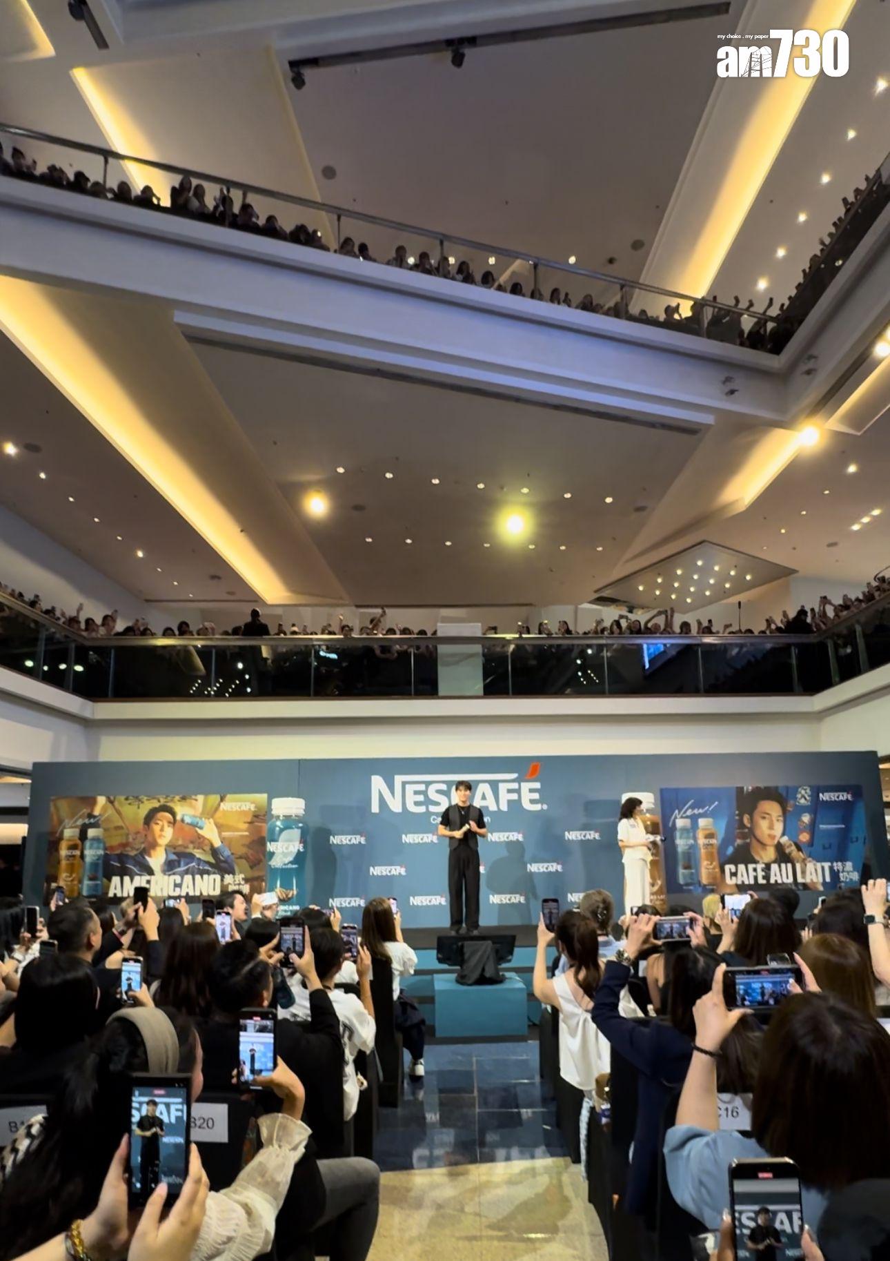 MINGYU拖襲港,吸引數千粉絲逼爆商場各樓層。 (娛樂組攝)