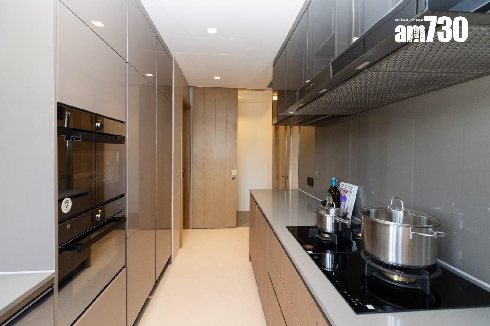 譽林示範單位|1386呎三房兩套連傢俬 落地玻璃窗擁覽加多利山景致 (多圖有片)|何文田新盤