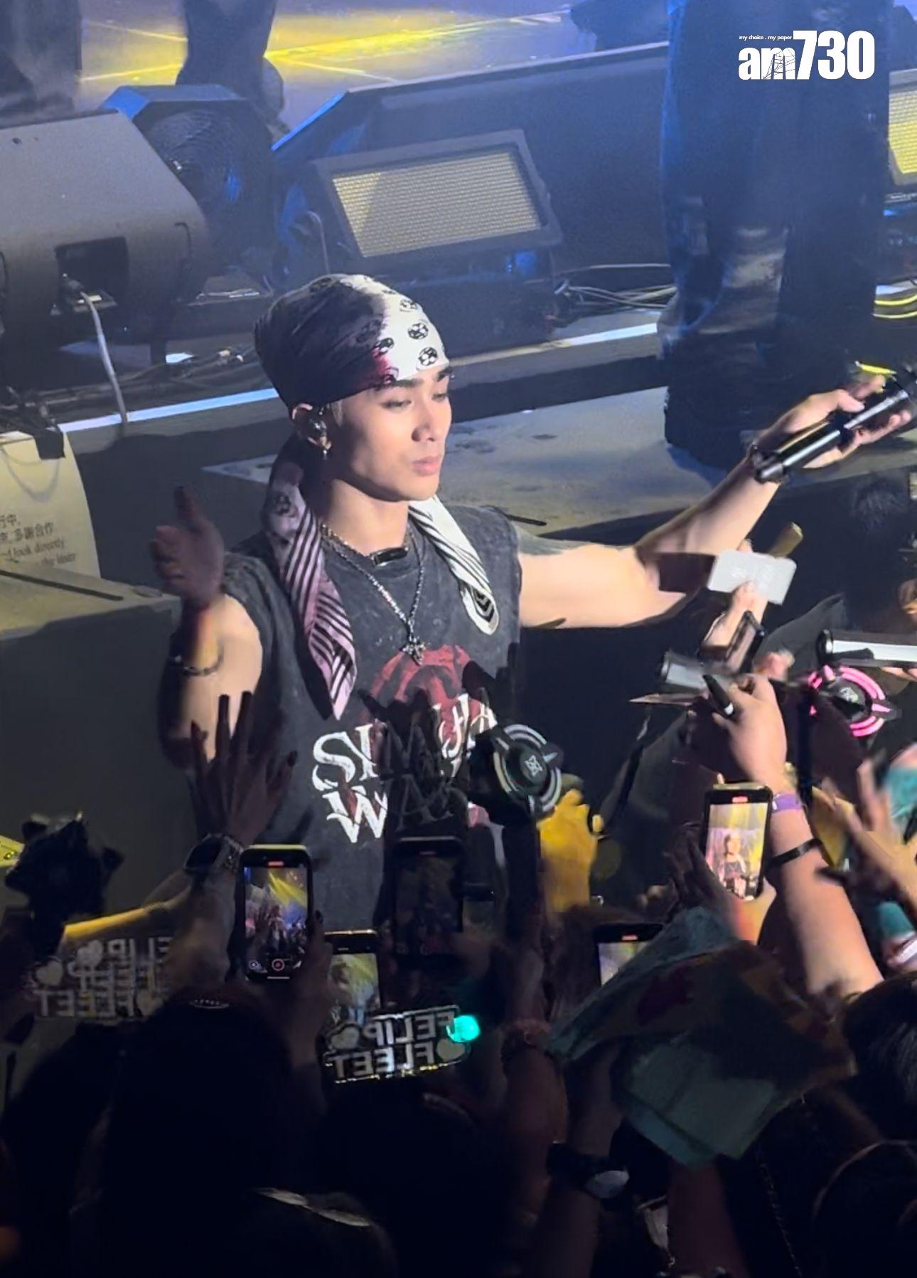 Josh竟走落台大派福利,忽然送簽名。 (娛樂組攝)