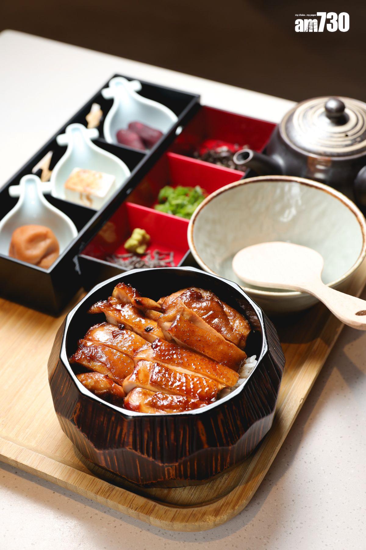 名古屋交趾雞雞肉三吃定食($158)雞肉典型燒汁甜味,湯汁十分清甜。