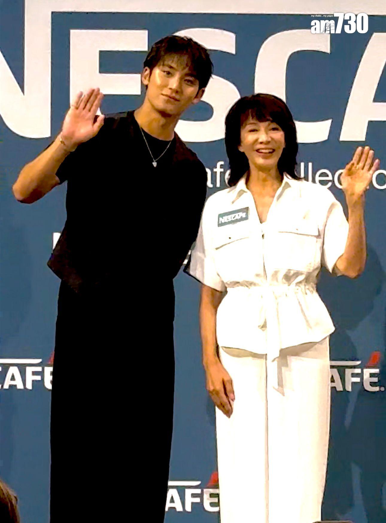 Do姐把握合照的自肥機會。 (娛樂組攝)