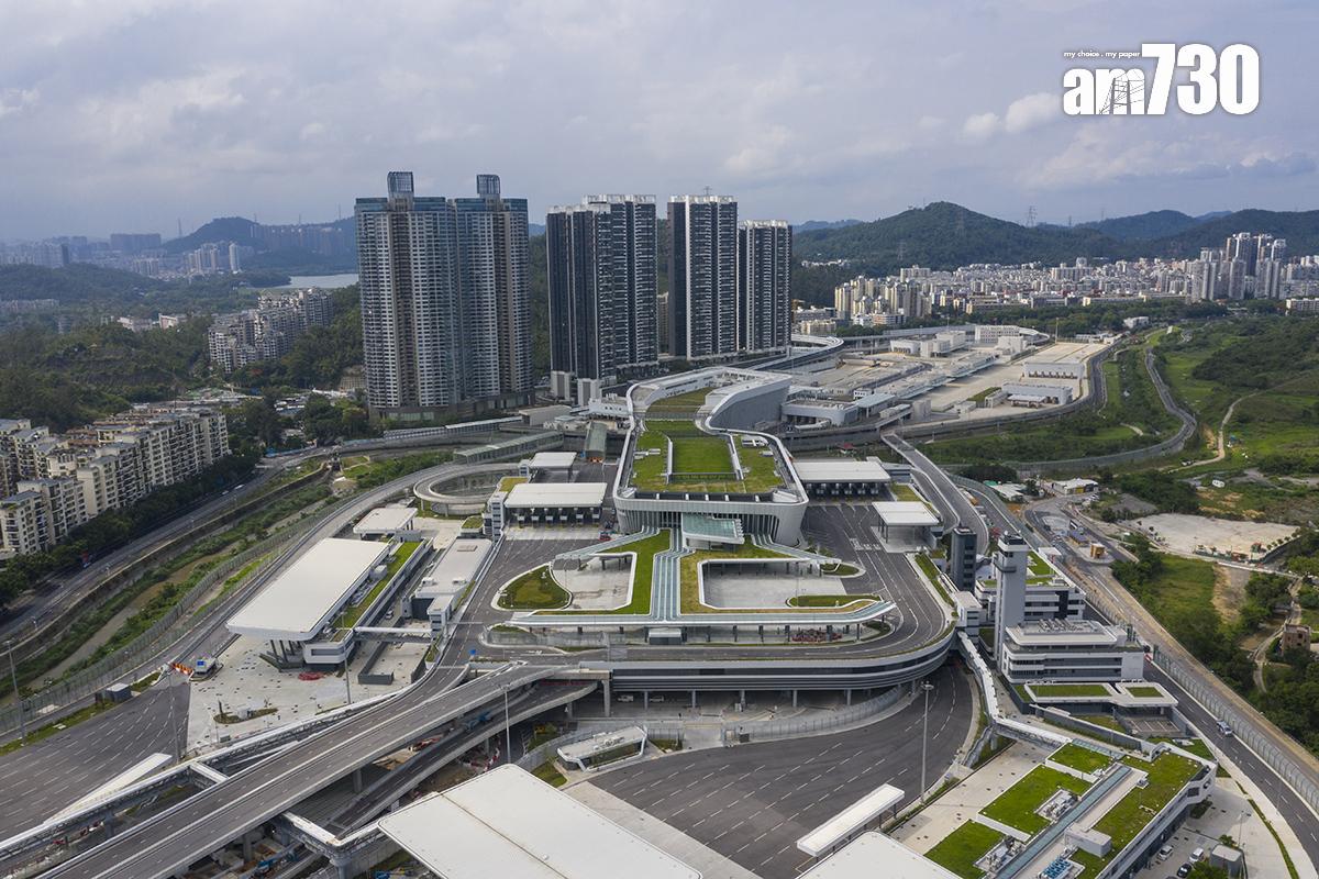 不少港人北上都會取道香園圍管制站。(資料圖片)