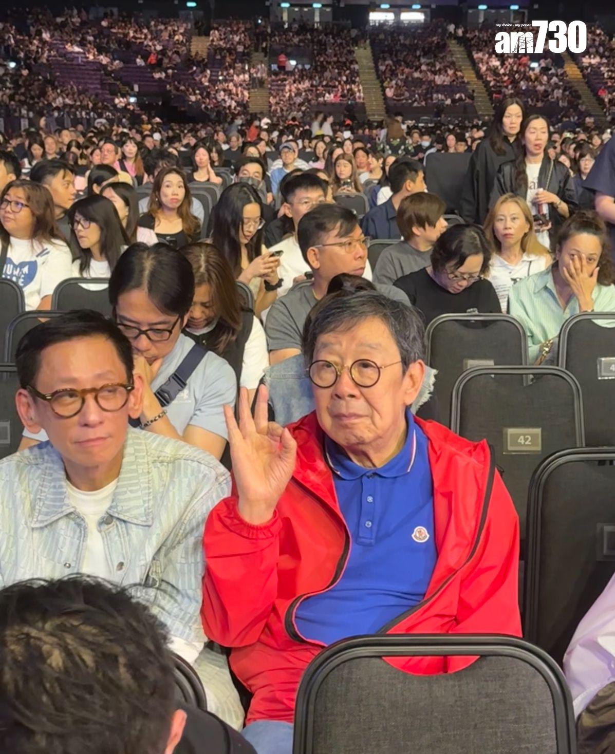 93歲胡楓日前與好友炎連輝到亞博睇拉闊音樂會。 (娛樂組攝)