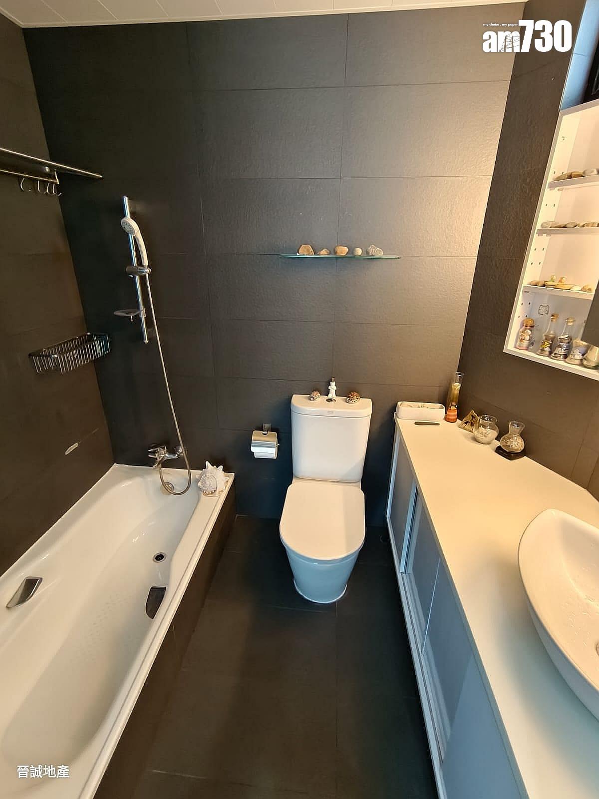 業主肯減價!上車客742萬買到海景兩房連車位 呎價僅1.1萬(有圖)|二手樓成交