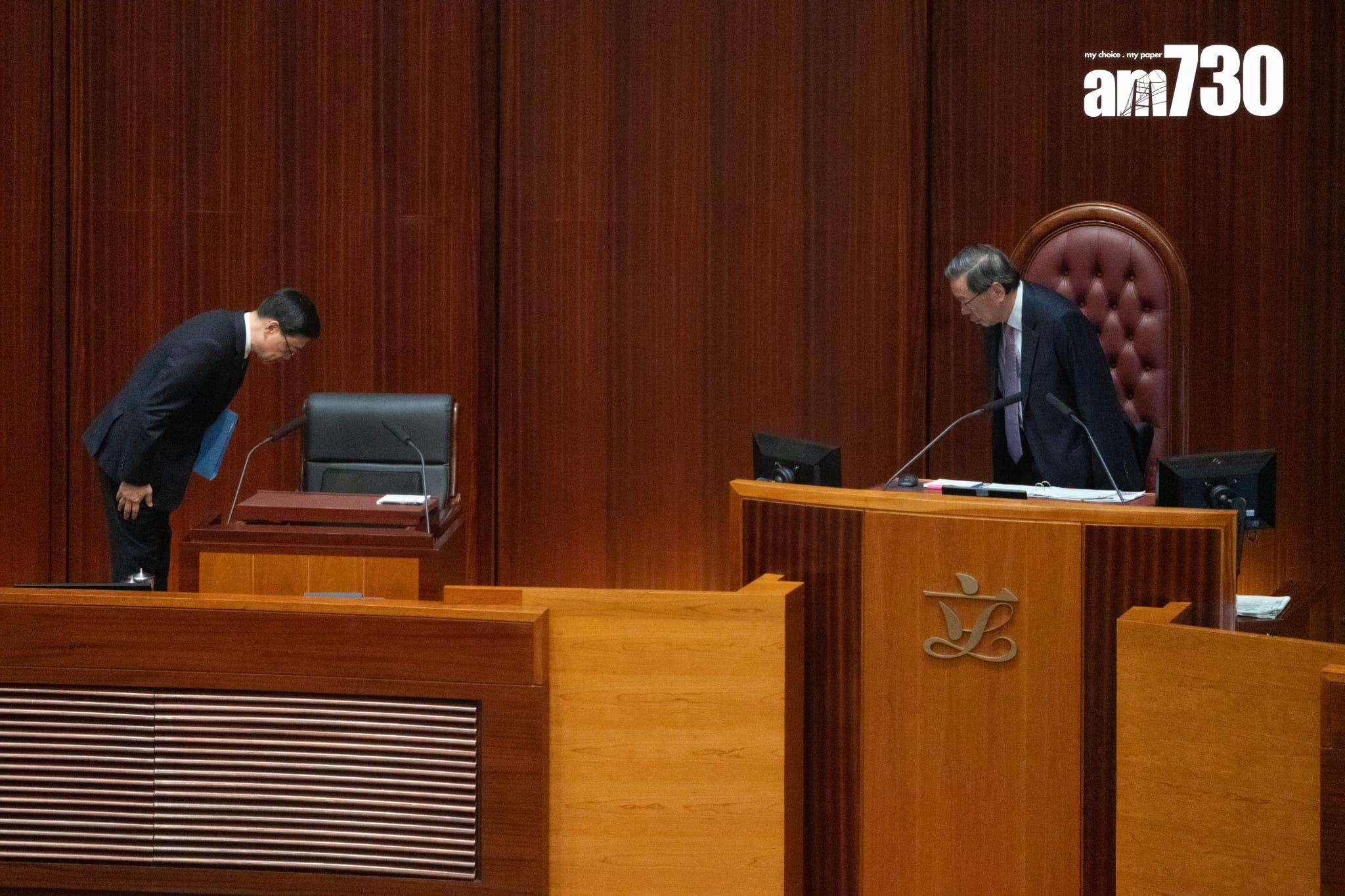 施政報告2025|特首李家超在立法會發表任內第四份《施政報告》。(蘇文傑攝)